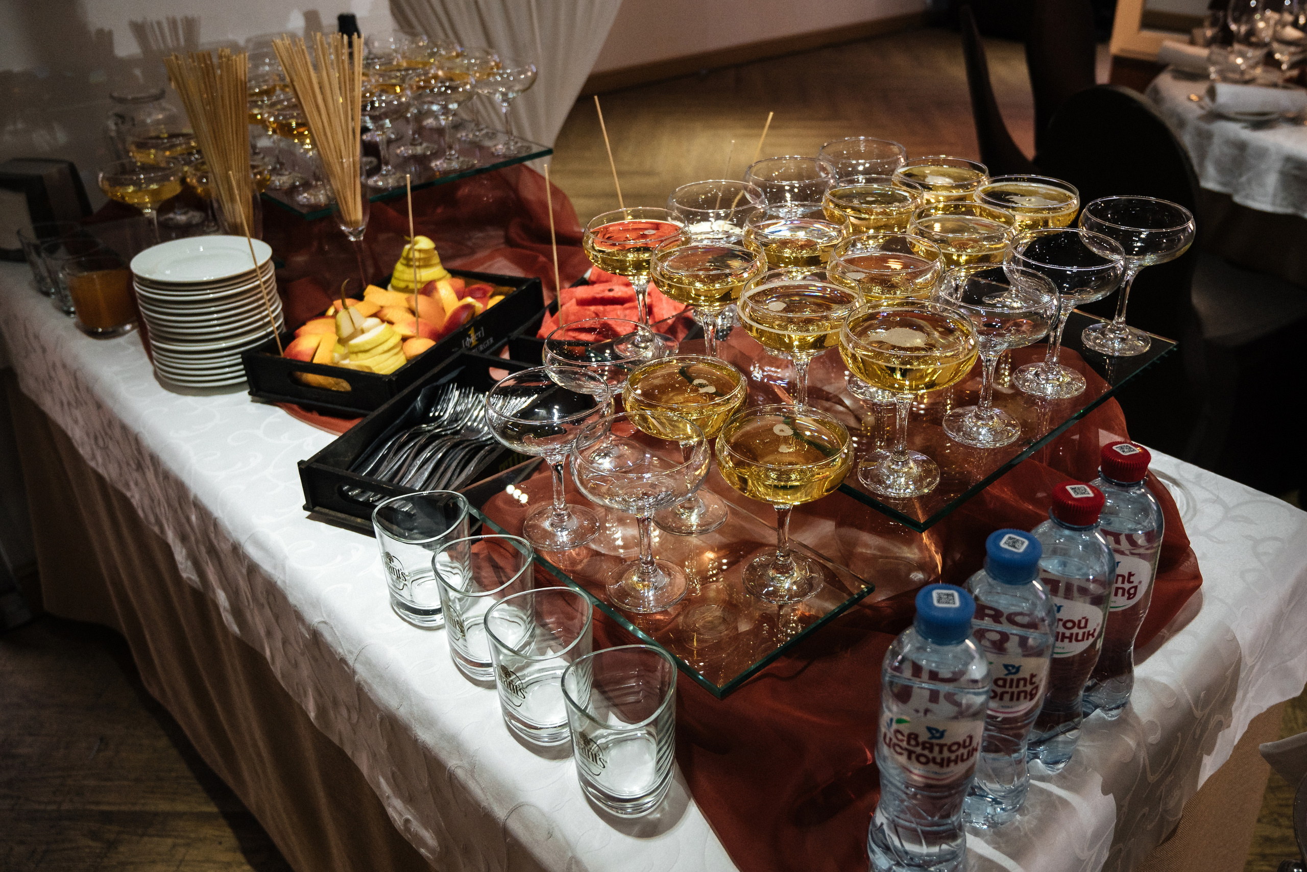 Полина и Данил (полный день в Кузнечной). Свадебный и портретный фотограф в Липецке Юлия Свит