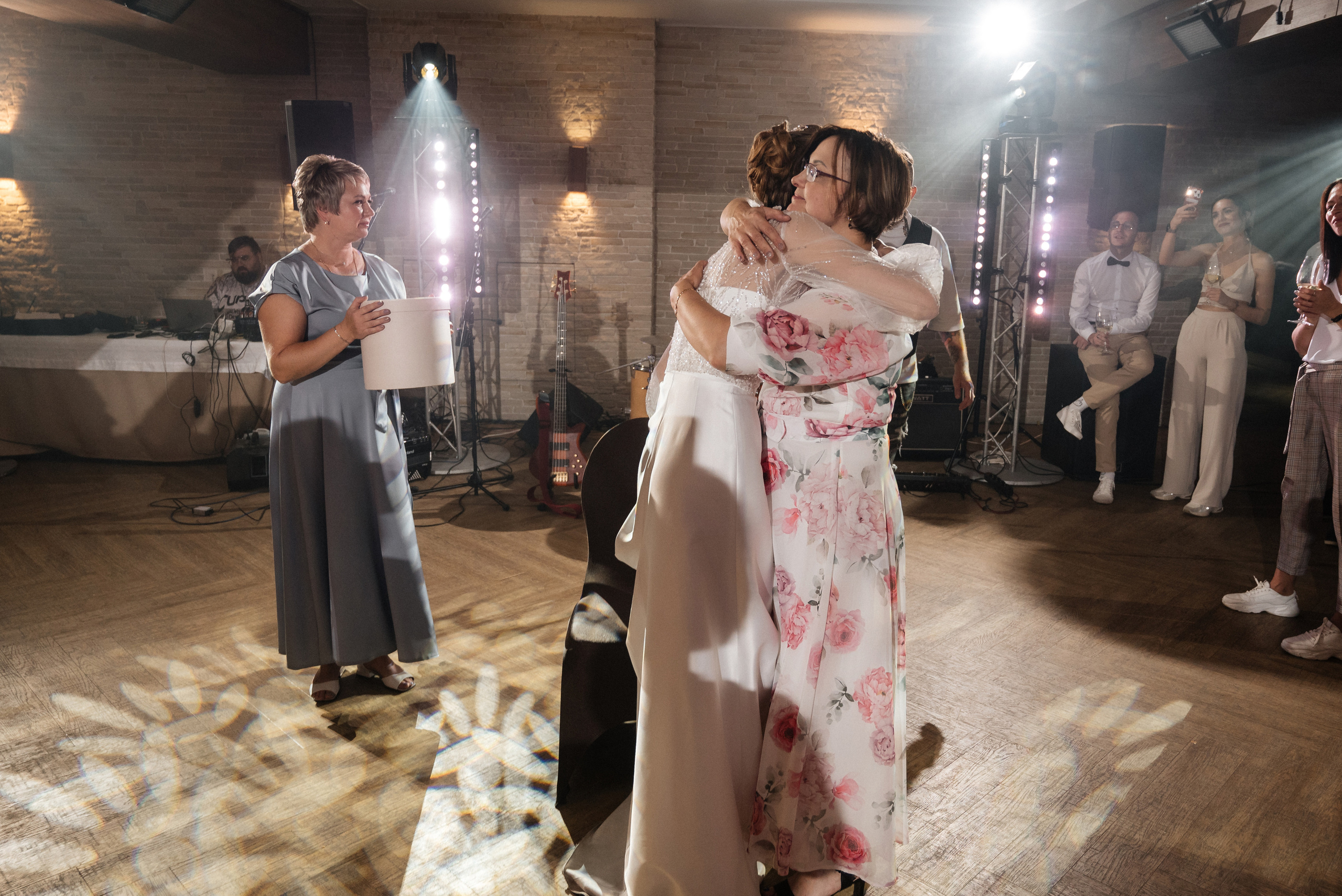 Полина и Данил (полный день в Кузнечной). Свадебный и портретный фотограф в Липецке Юлия Свит