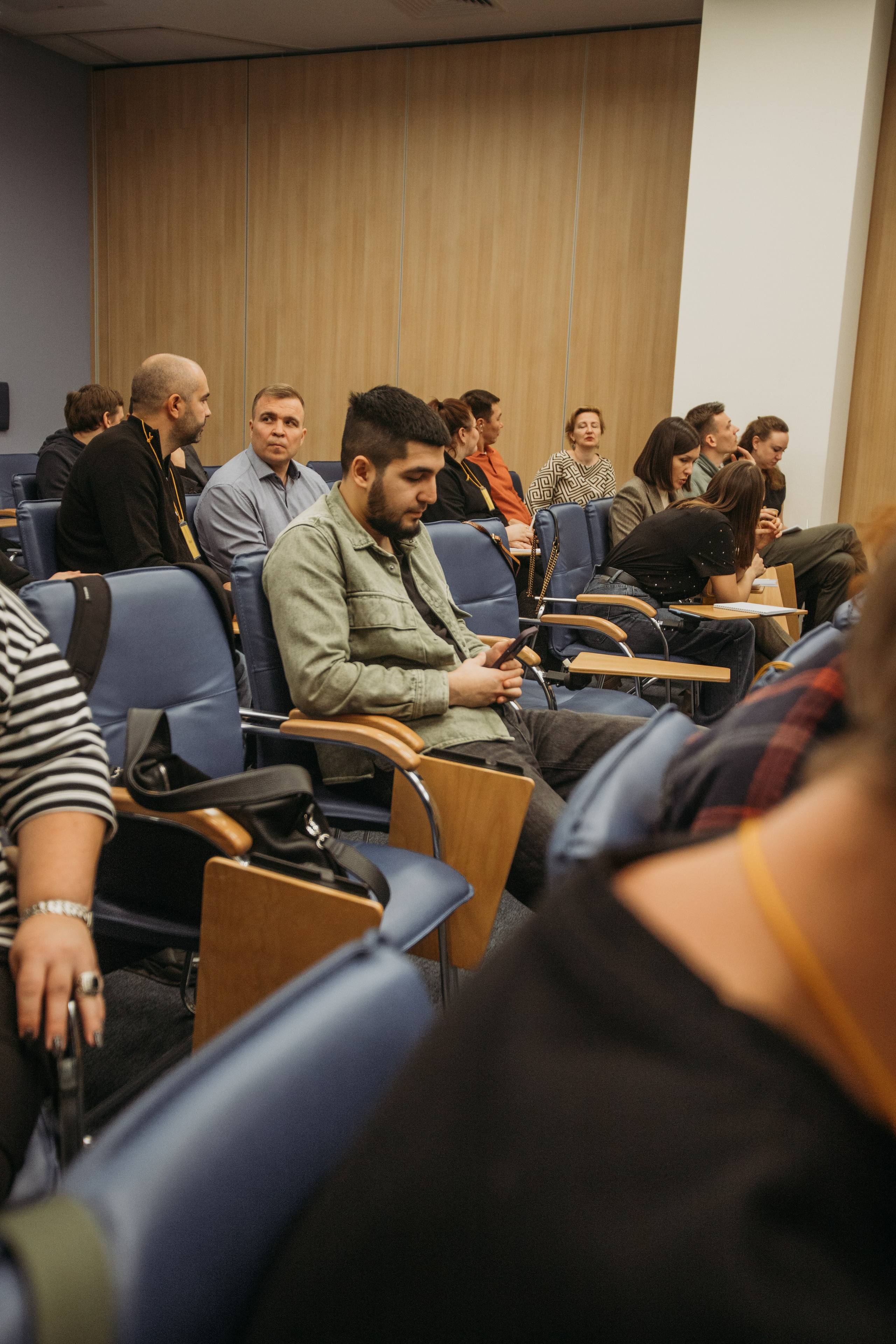 Тренинг по НЛП технологиям Михаила Пелехатого. Венера Гайн. Репортажный фотограф  Тюмень. Обучение фотографии с 0