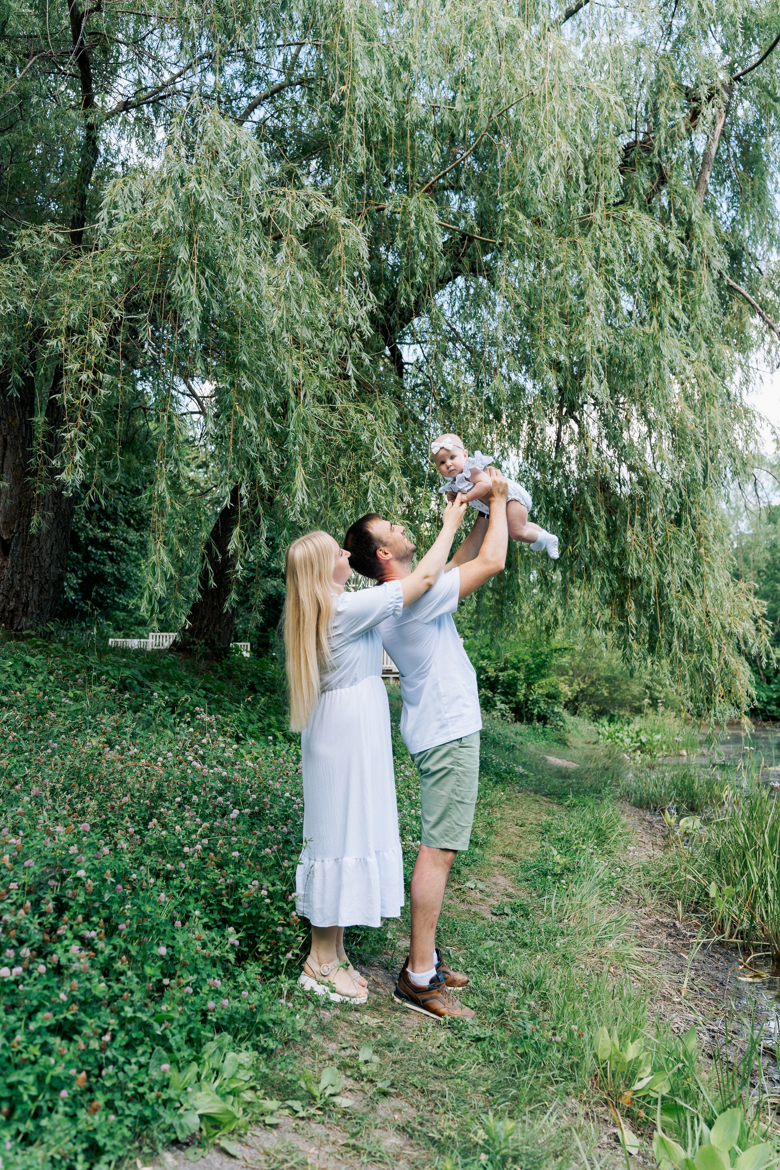 Семейная прогулочная фотосессия в Воронеже. Фотограф для семей и экспертов в г. Воронеж Ирина Круглова