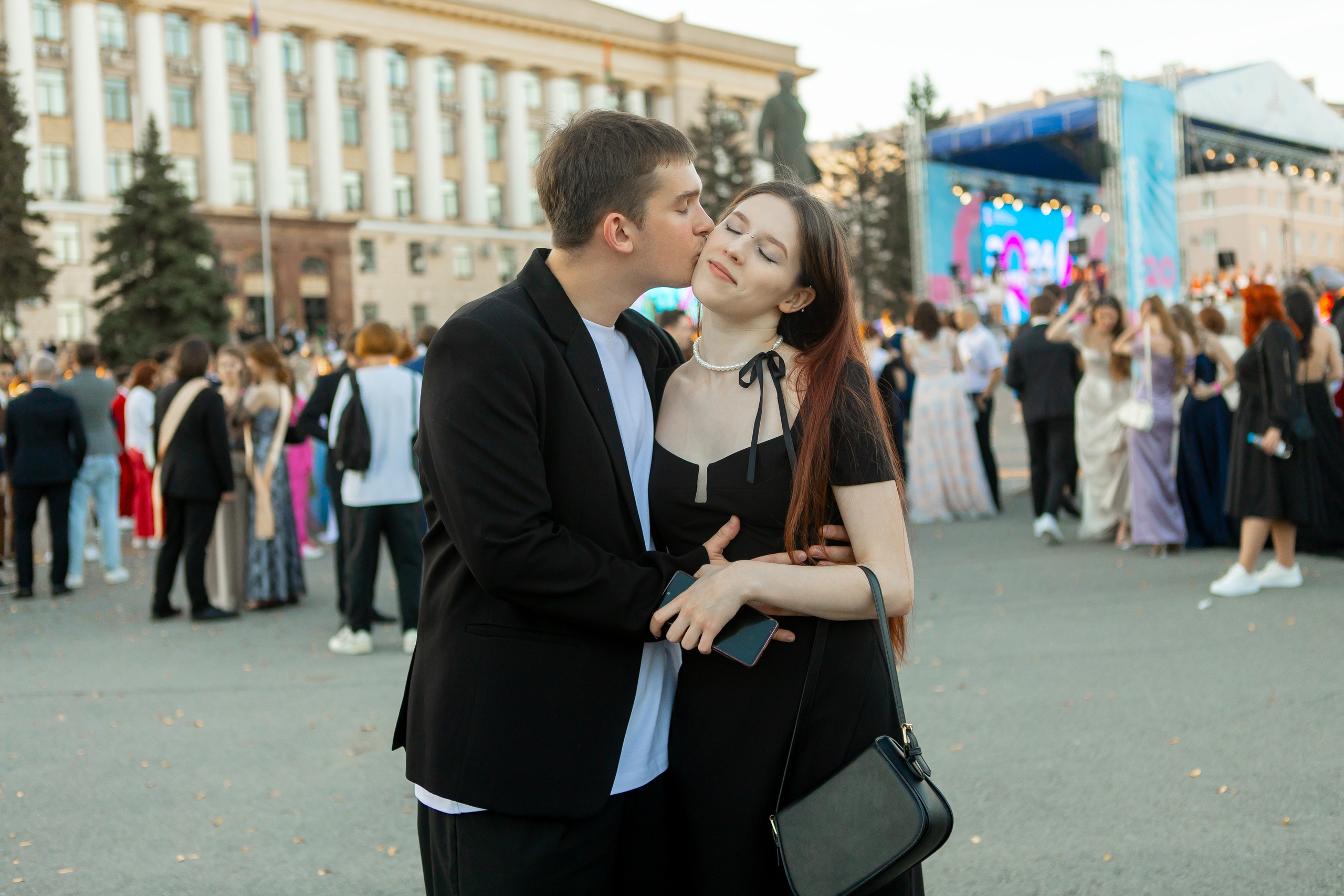 Выпускной Гимназия 12 2024 г. Свадебный и портретный Фотограф в Липецке Дмитрий Котюков