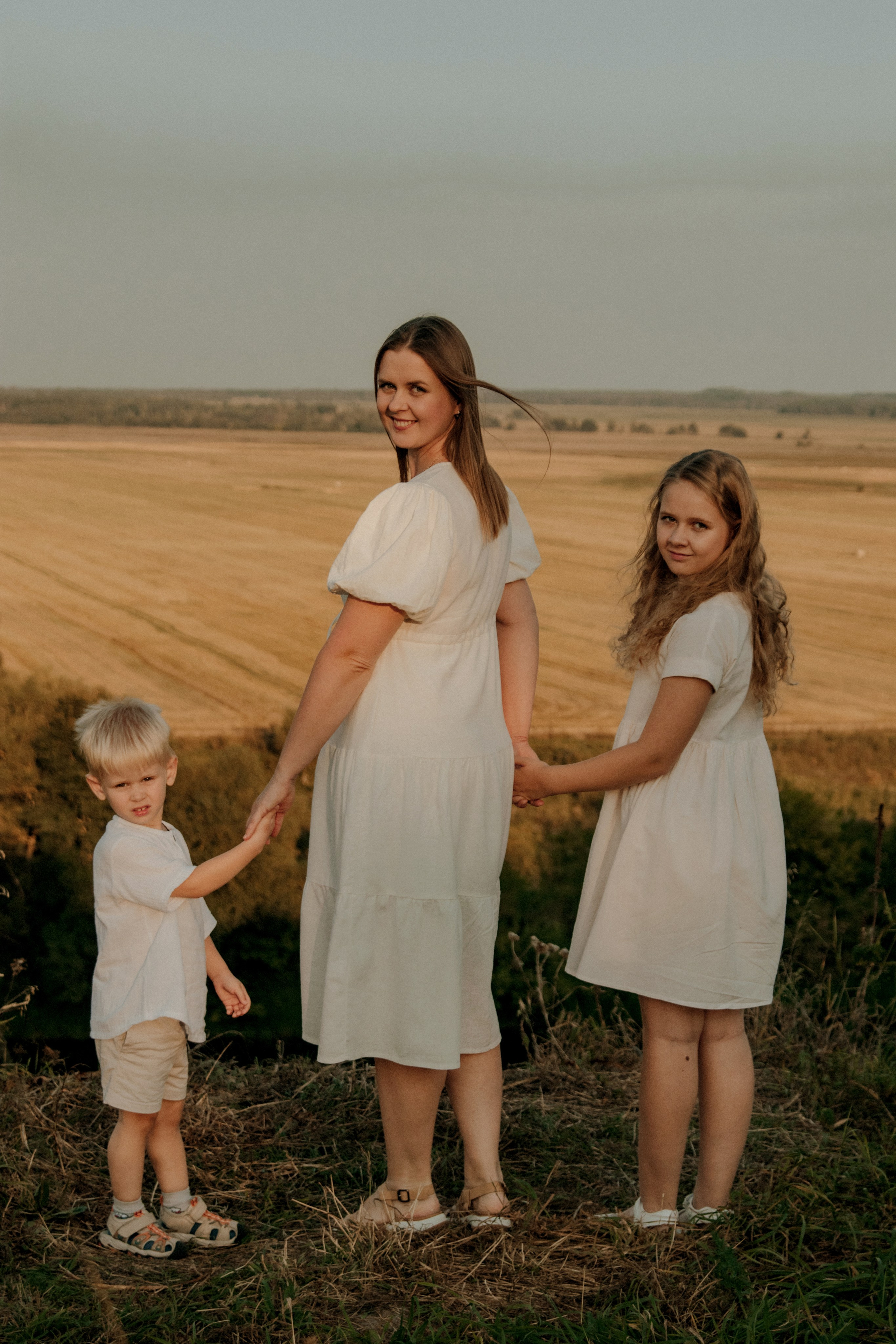 Семья Гафиятовых. Свадебный и индивидуальный фотограф в Суворове Клюева Мария