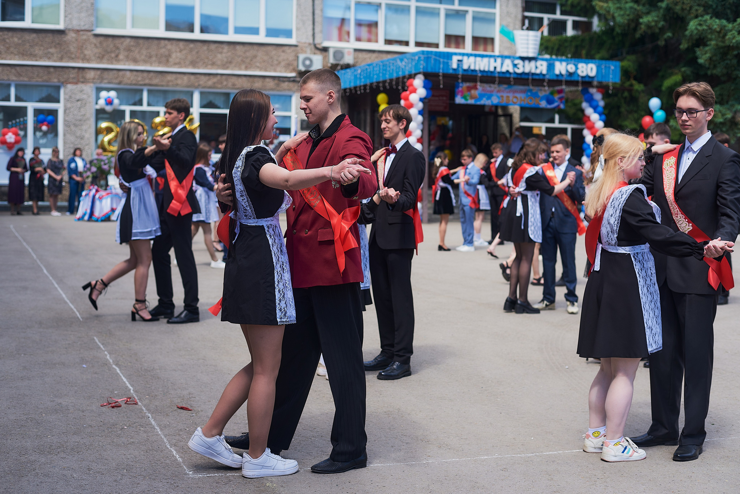 Последний звонок. Фотограф Елена Дука. Контент съемка. Семейная фотография