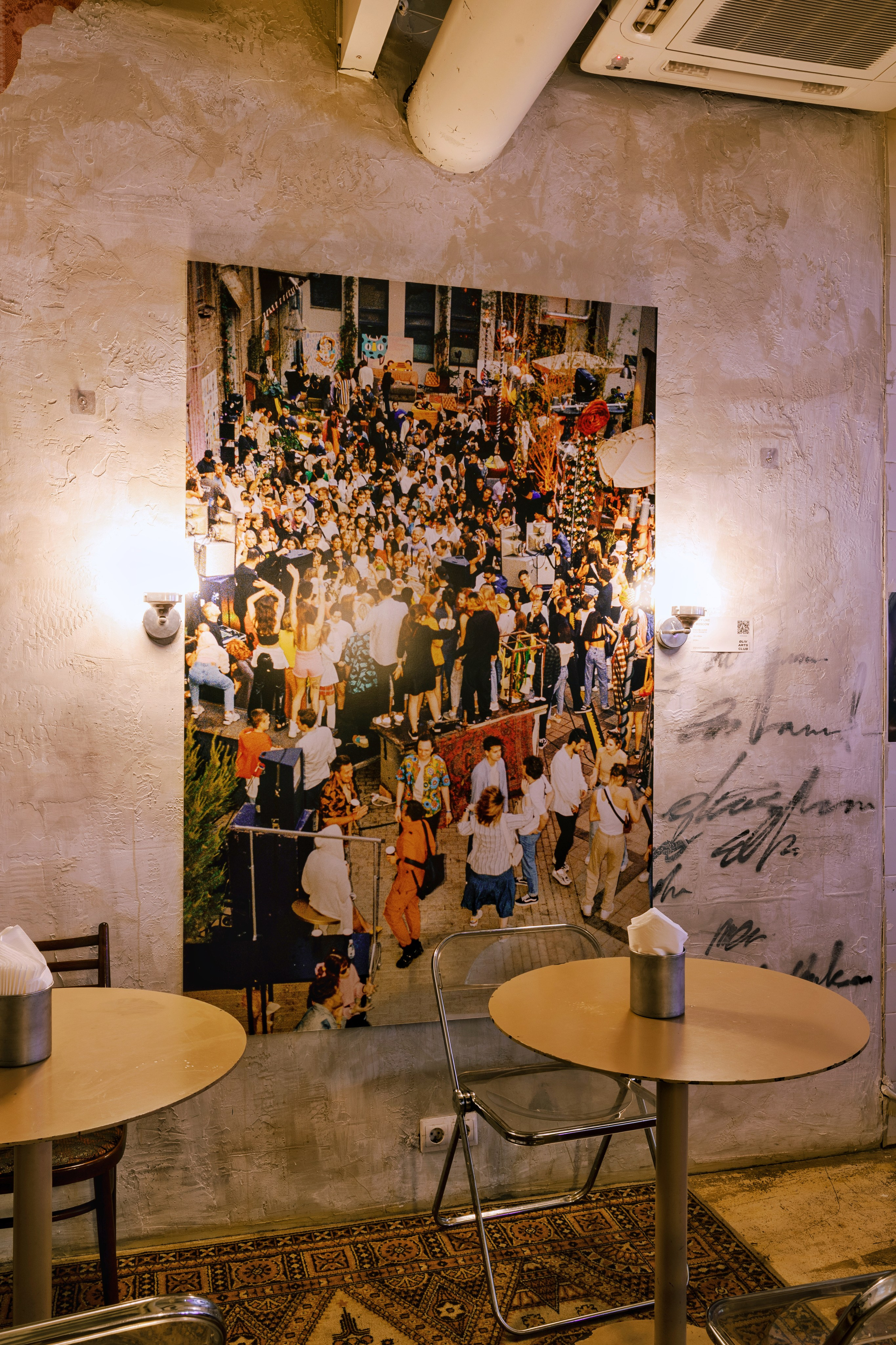 Party like a Moscow EXHIBITION Oliv Pizza 🍕. Портретный и ивент-фотограф в Москве