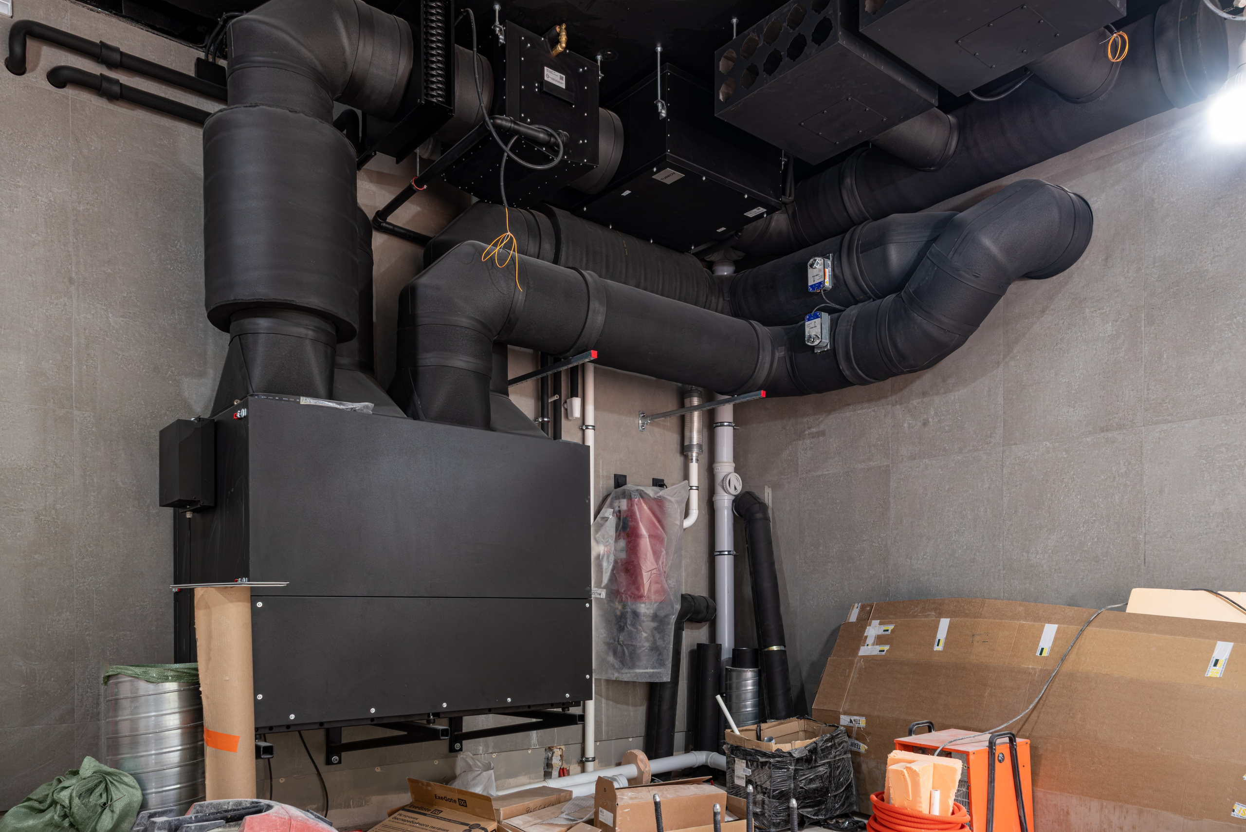 В процессе строительства. Фотограф Андрей Петрухин Москва