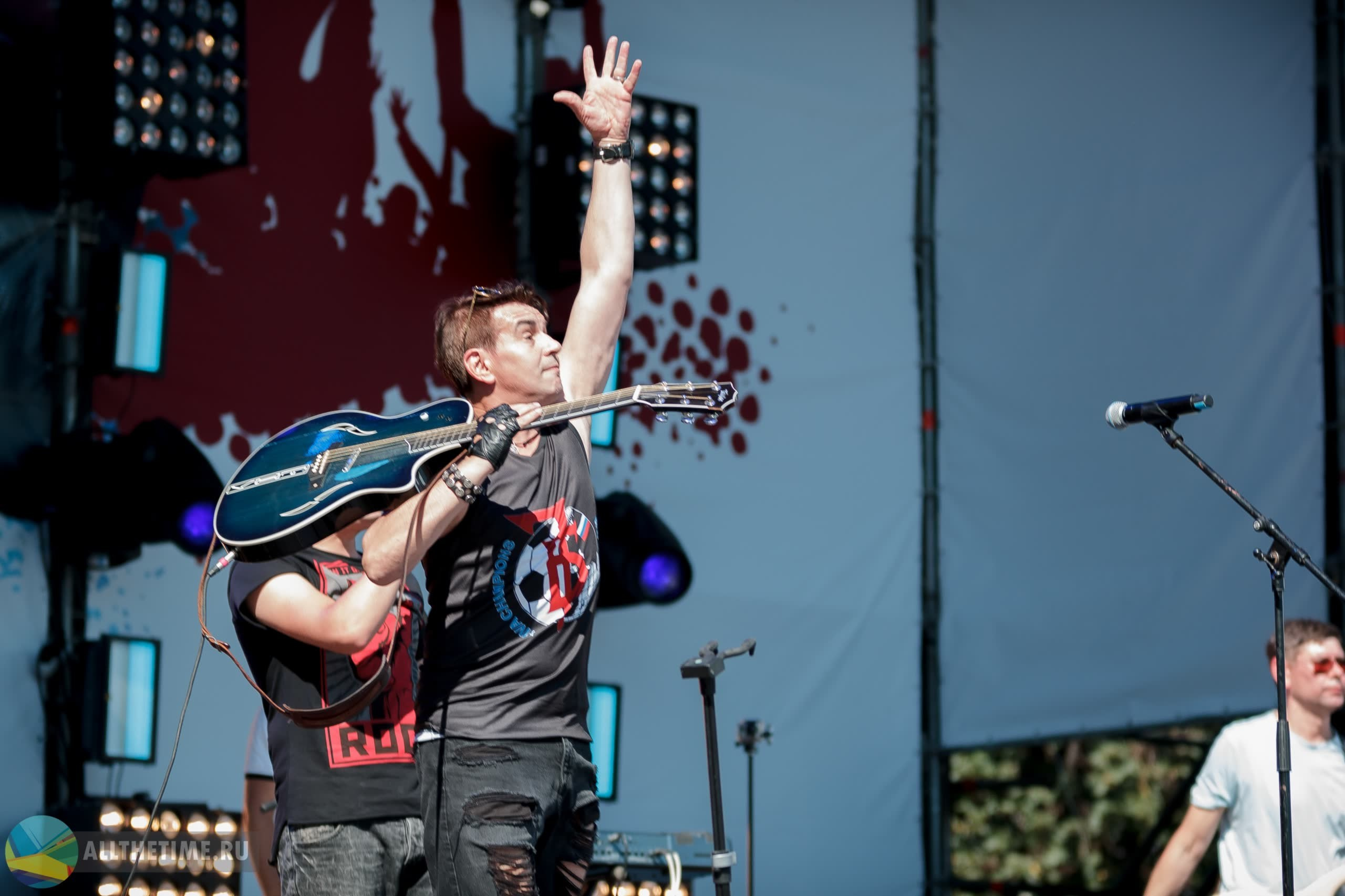 НАШИ В ГОРОДЕ. Магия музыки в кадре: Концертная Фотография