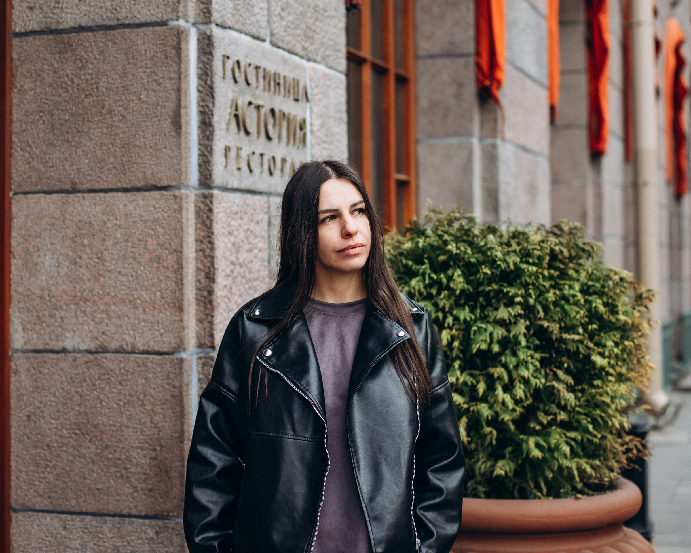 Ксения в марте. Фотопрогулка в Петербурге. Индивидуальный и семейный фотограф в Санкт-Петербурге