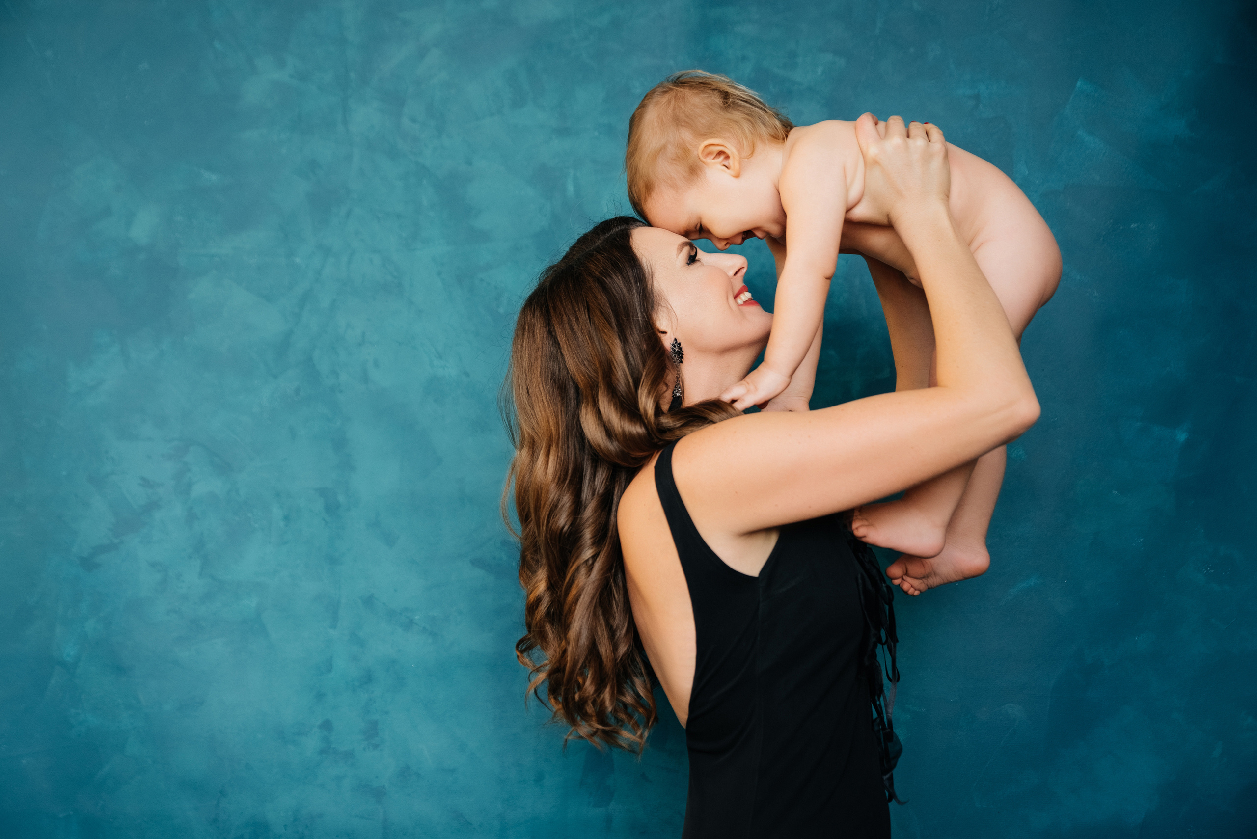 Семейная фотосессия с малышом в Новороссийске. Лана Абрамян-Фотограф новорожденных и беременных в Новороссийске Анапе