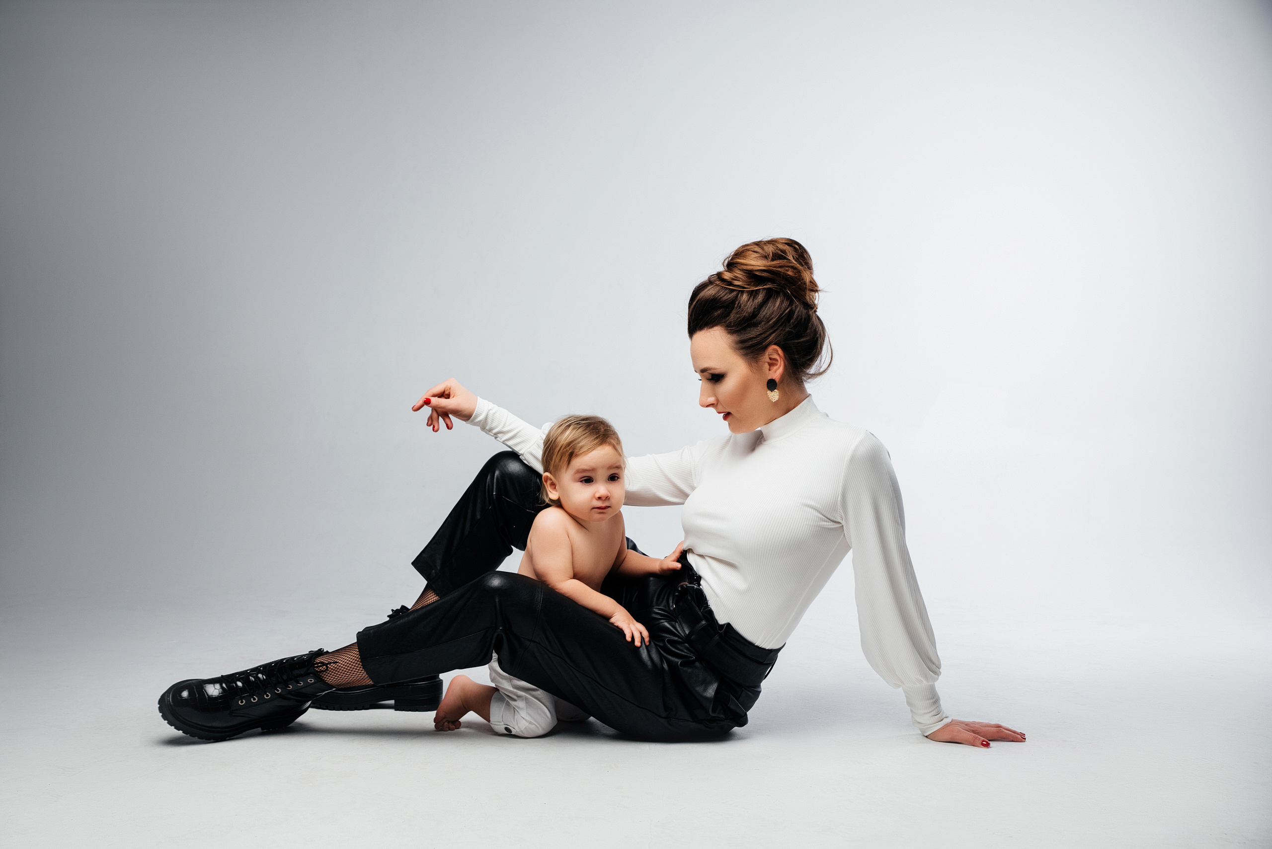 Семейная фотосессия с малышом в Новороссийске. Лана Абрамян-Фотограф новорожденных и беременных в Новороссийске Анапе