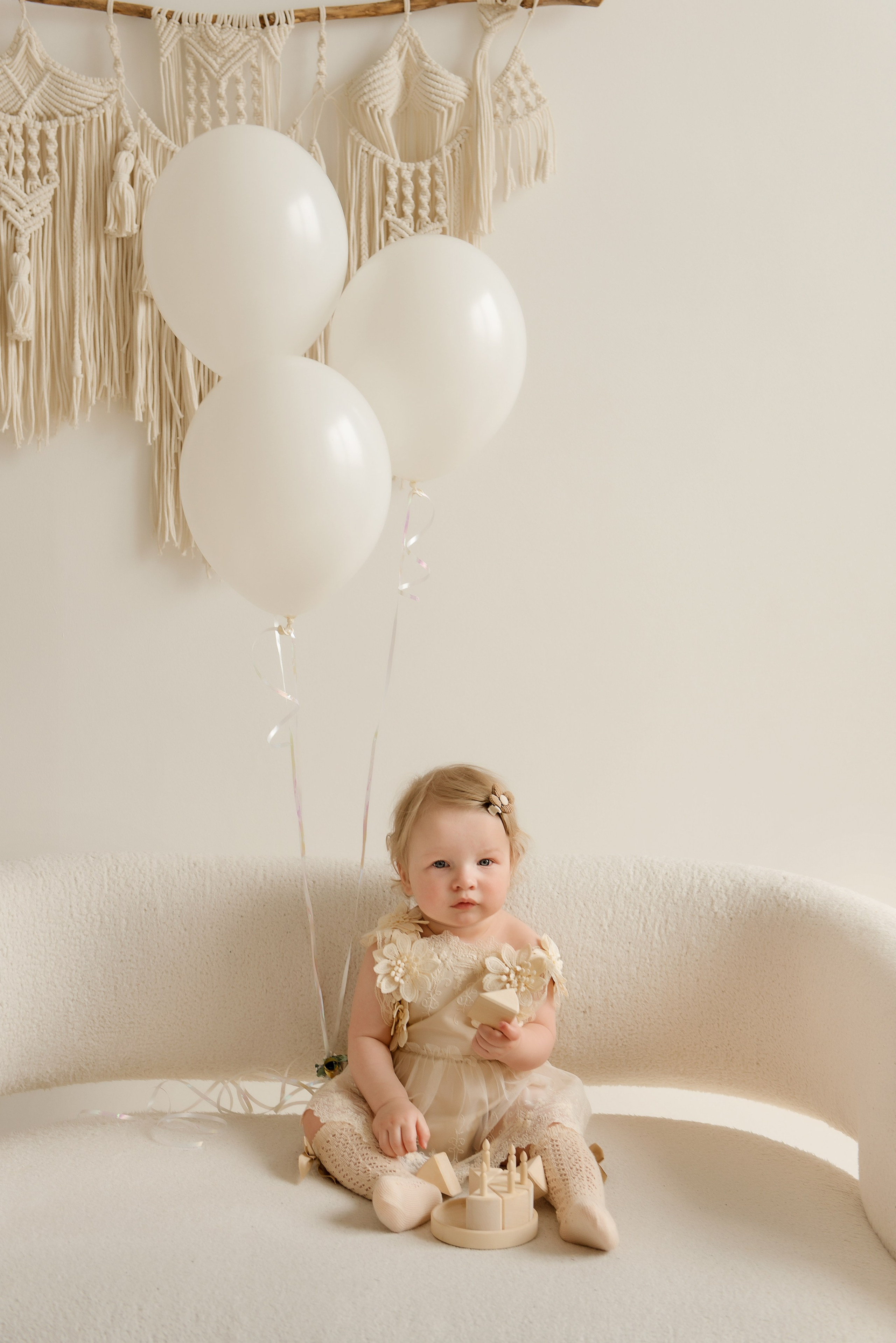 Семейная фотосессия 1 год в Москве. Детский фотограф в Долгопрудном и Москве