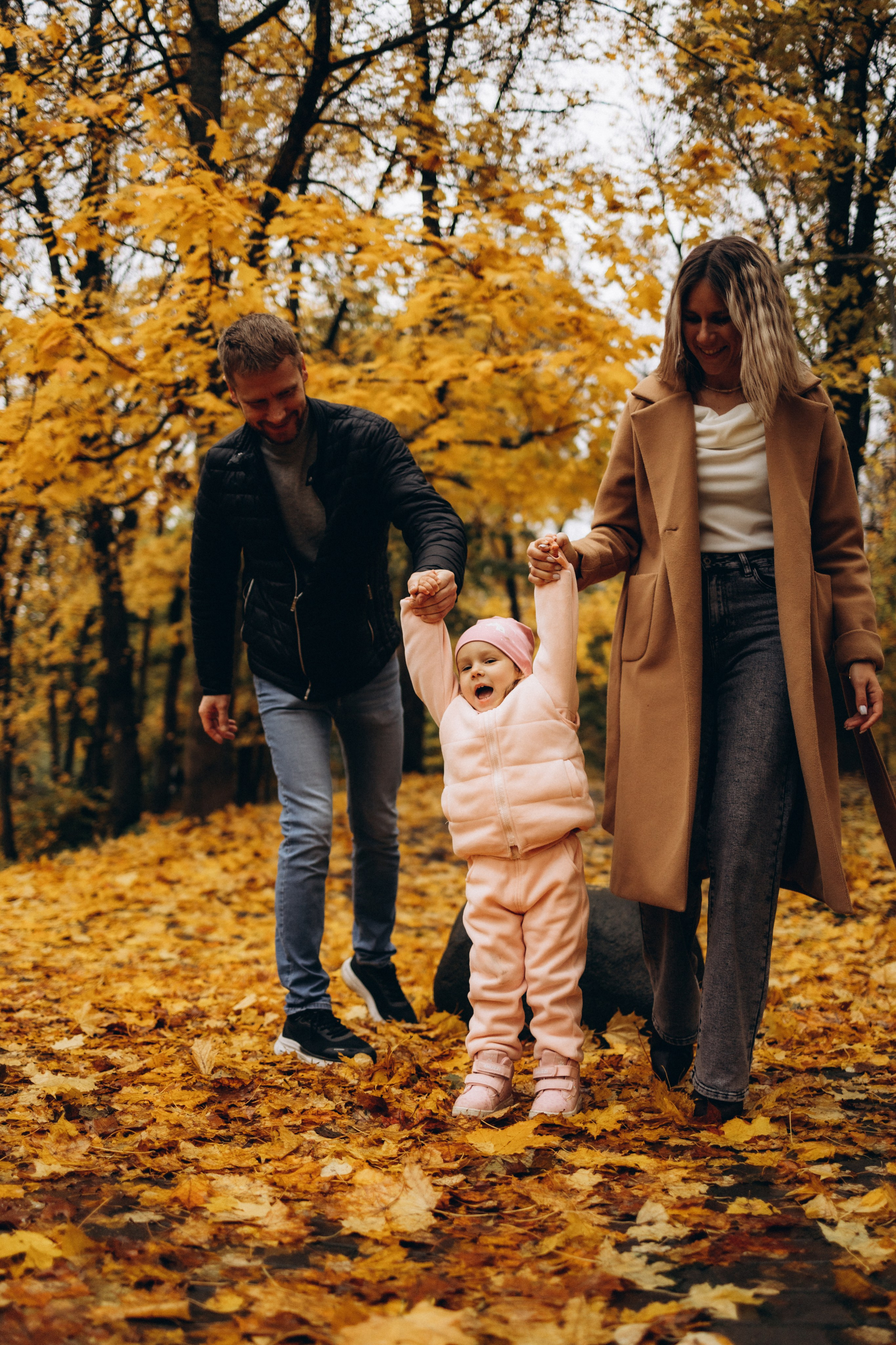 Осенняя семейная фотосъемка (11.10.2025 г.) г. Обнинск (Калужская обл.). Надежда Стар семейный и церковный фотограф в Жукове и Калужской области