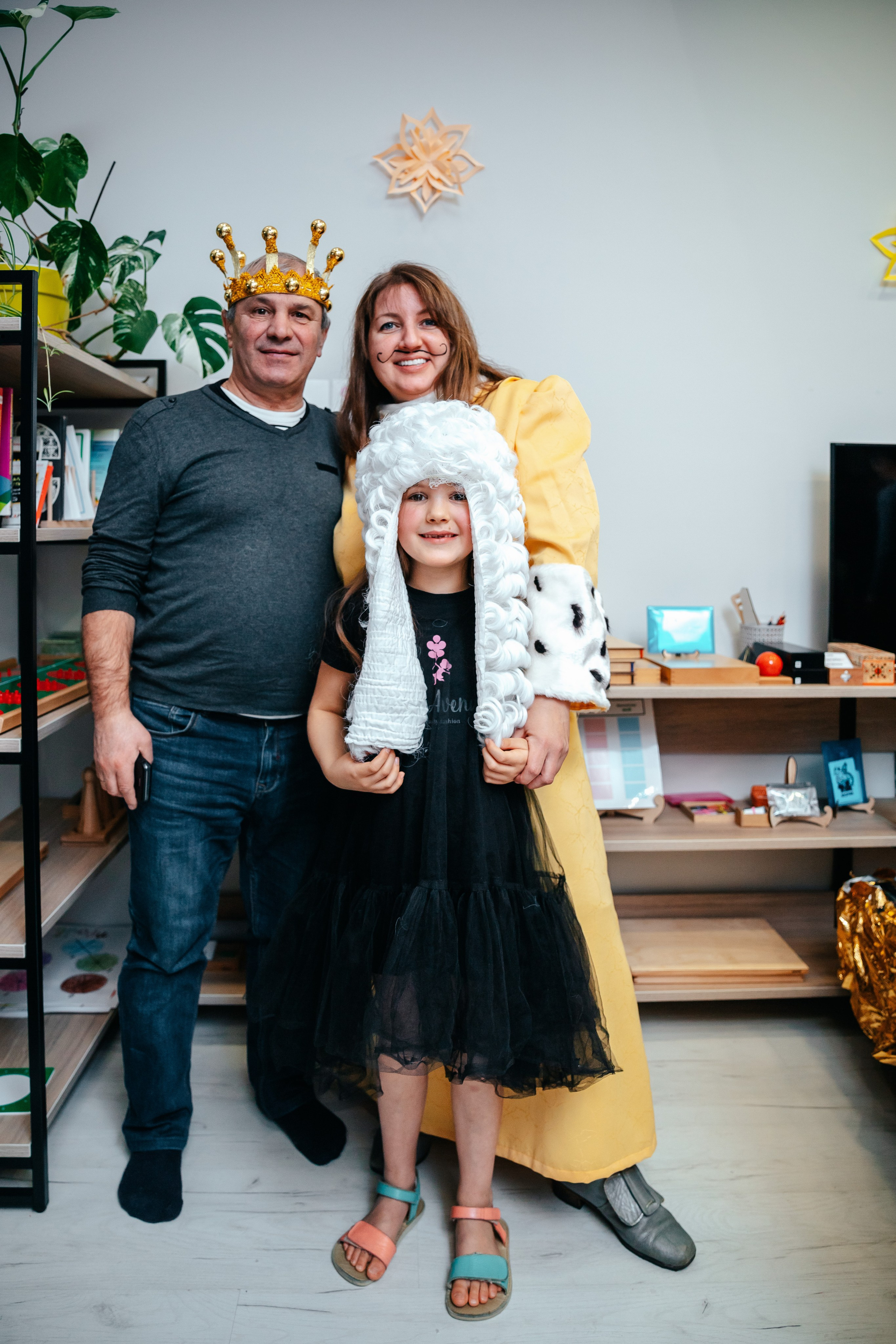 Новогодний утренник в Монтессори-школе. Семейный lifestyle фотограф в Санкт-Петербурге Людмила Пахомова