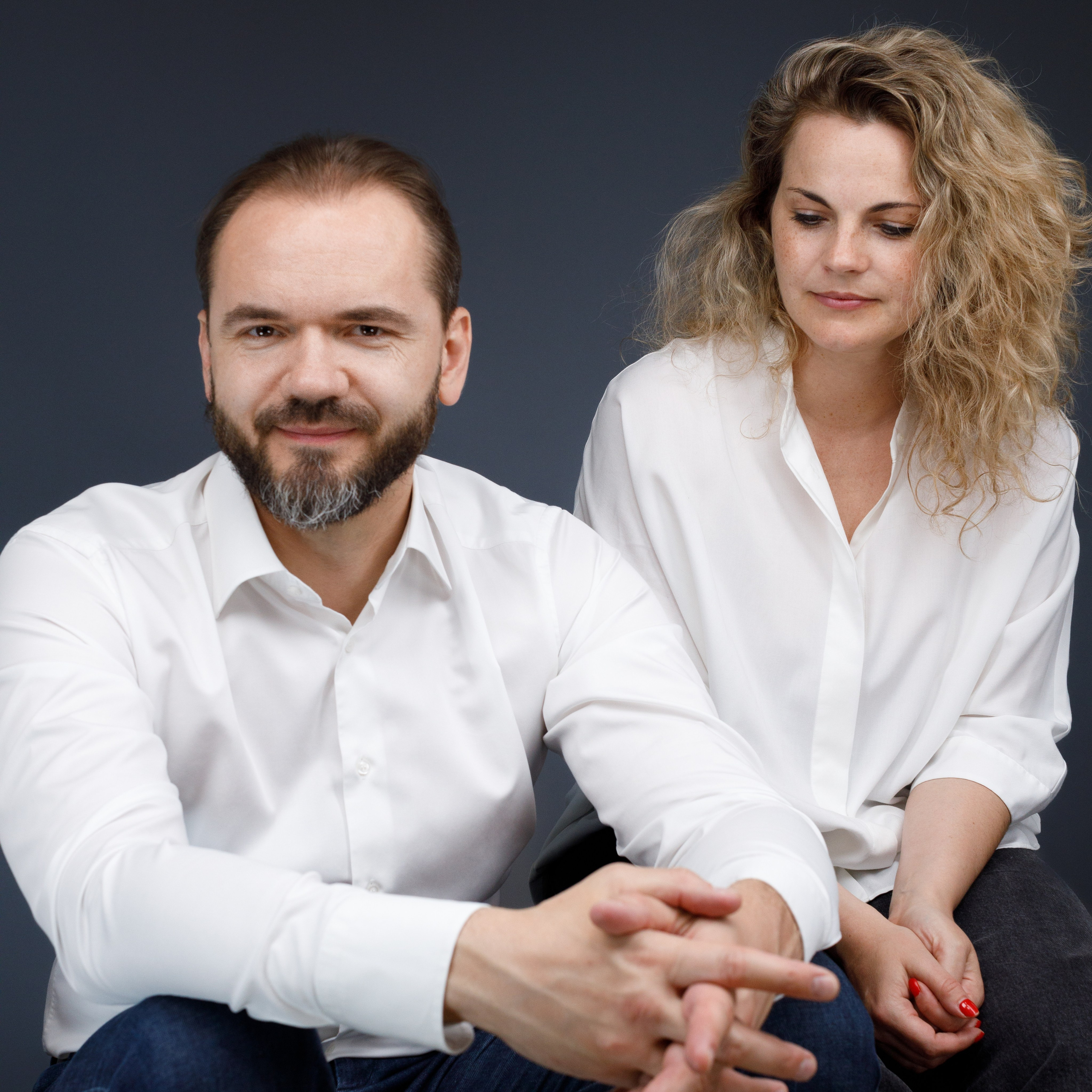 A portrait session for a family. Headshot & portrait photographer Alexei Shendrick