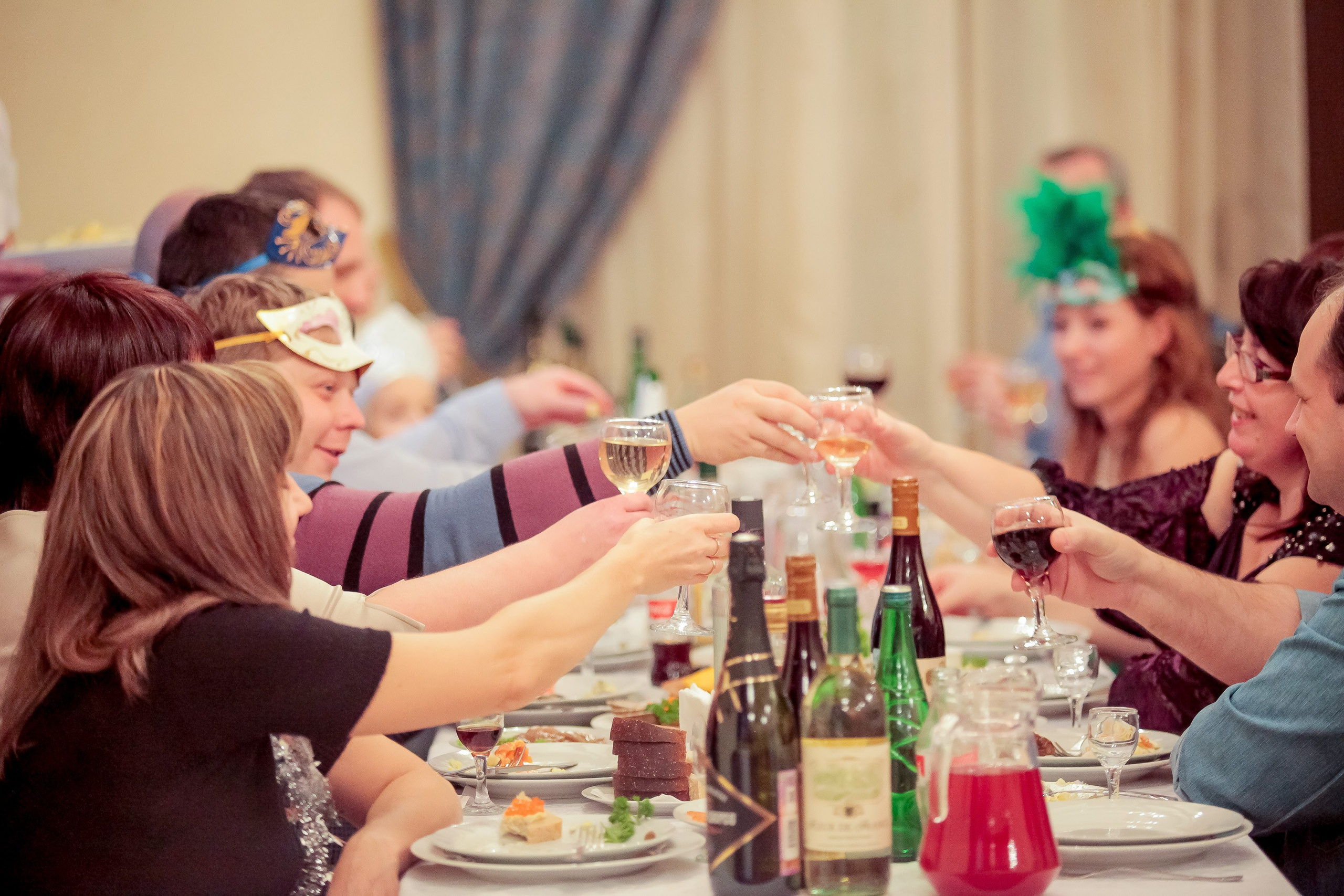 Корпоратив. Max Matvich and Victoria Basova are professionals in their field