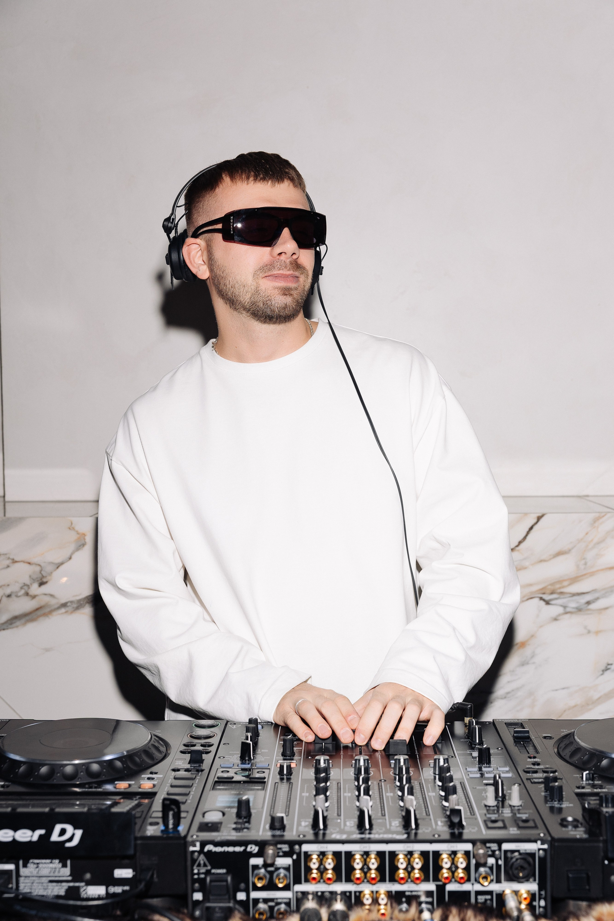 Outfit x YanaBesfamilnaya. Фотограф Олег Коровяков