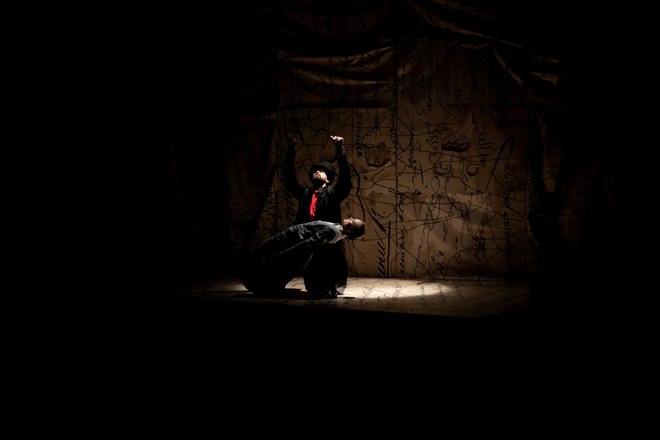 Театр. Фотограф и видеограф в Тюмени Анна Жагорина, ваши фото еще не отдавали так быстро!