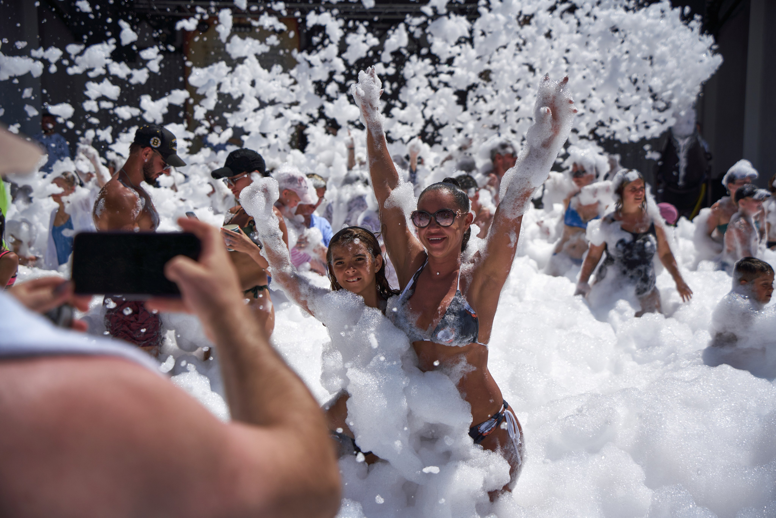 Фотограф на мероприятие Артем Ковальский. Профессиональный фотограф в Анапе Артем Ковальский