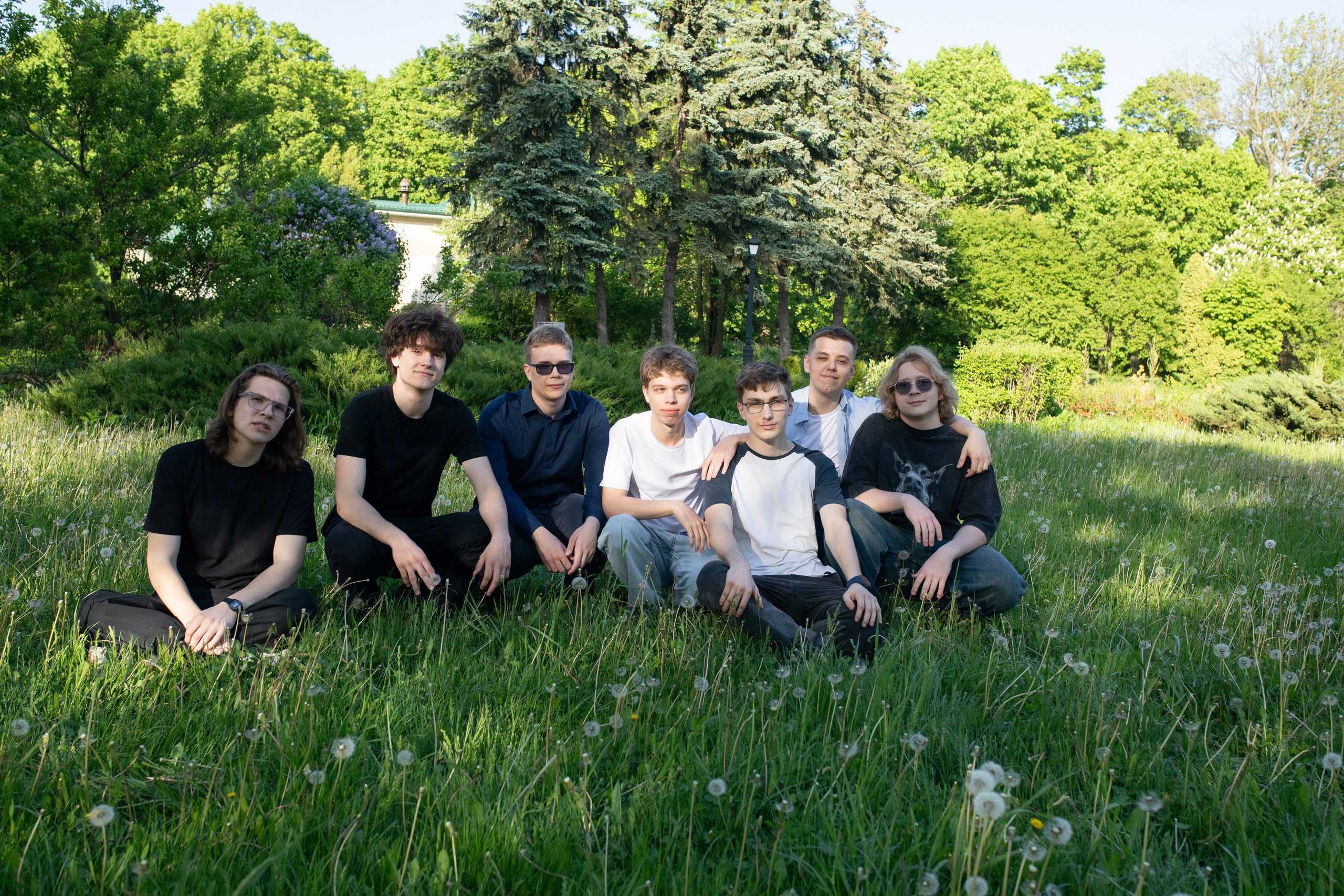 19/05/26 Лошицкий. Выпускные альбомы Cardsi