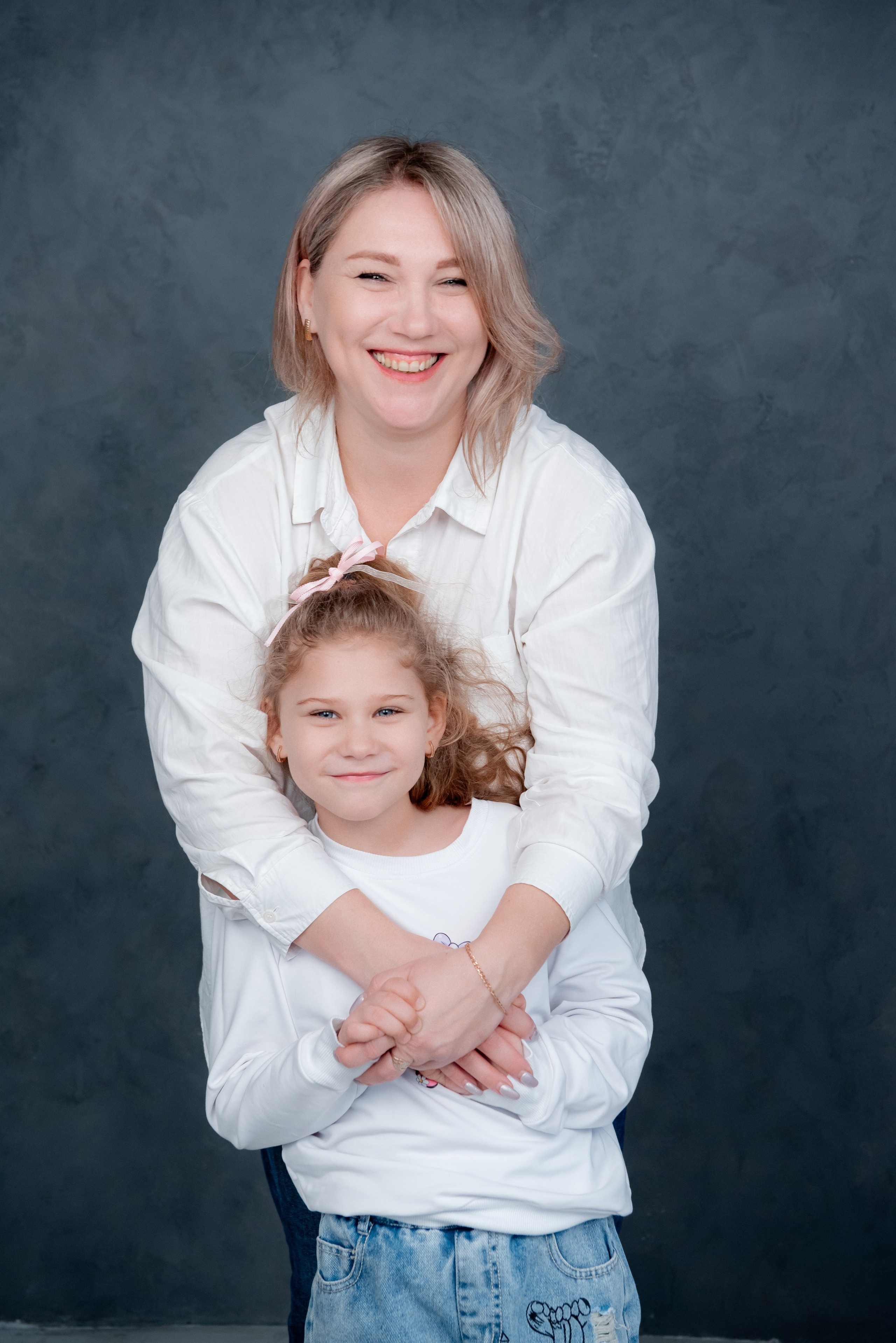 Мама и дочки. Студия Джой. Фотограф в Волгограде и Волжском Александр Горбань