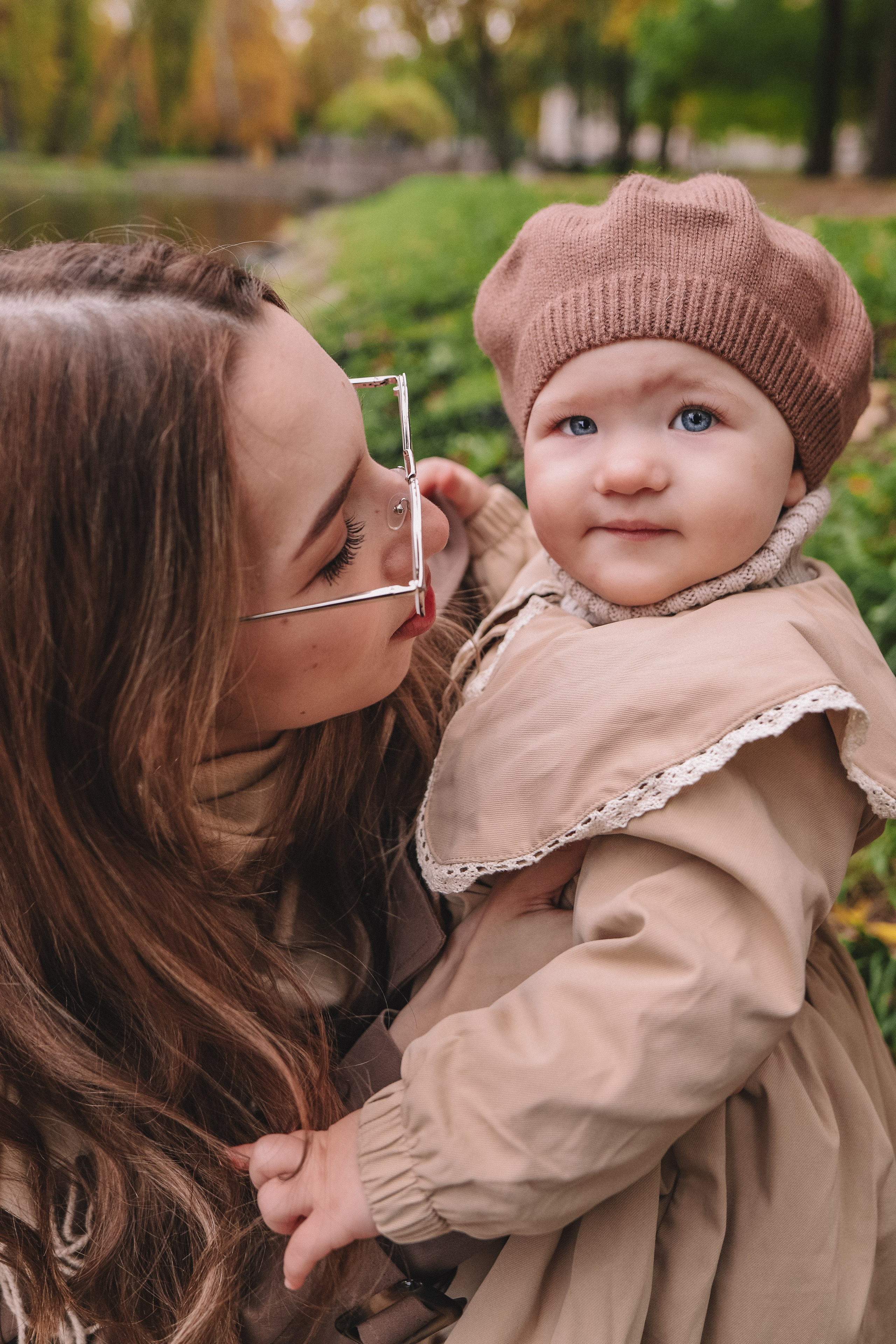 Мамы с дочками в осеннем парке. Фотограф Олеся Беляева | Санкт-Петербург и Ленобласть