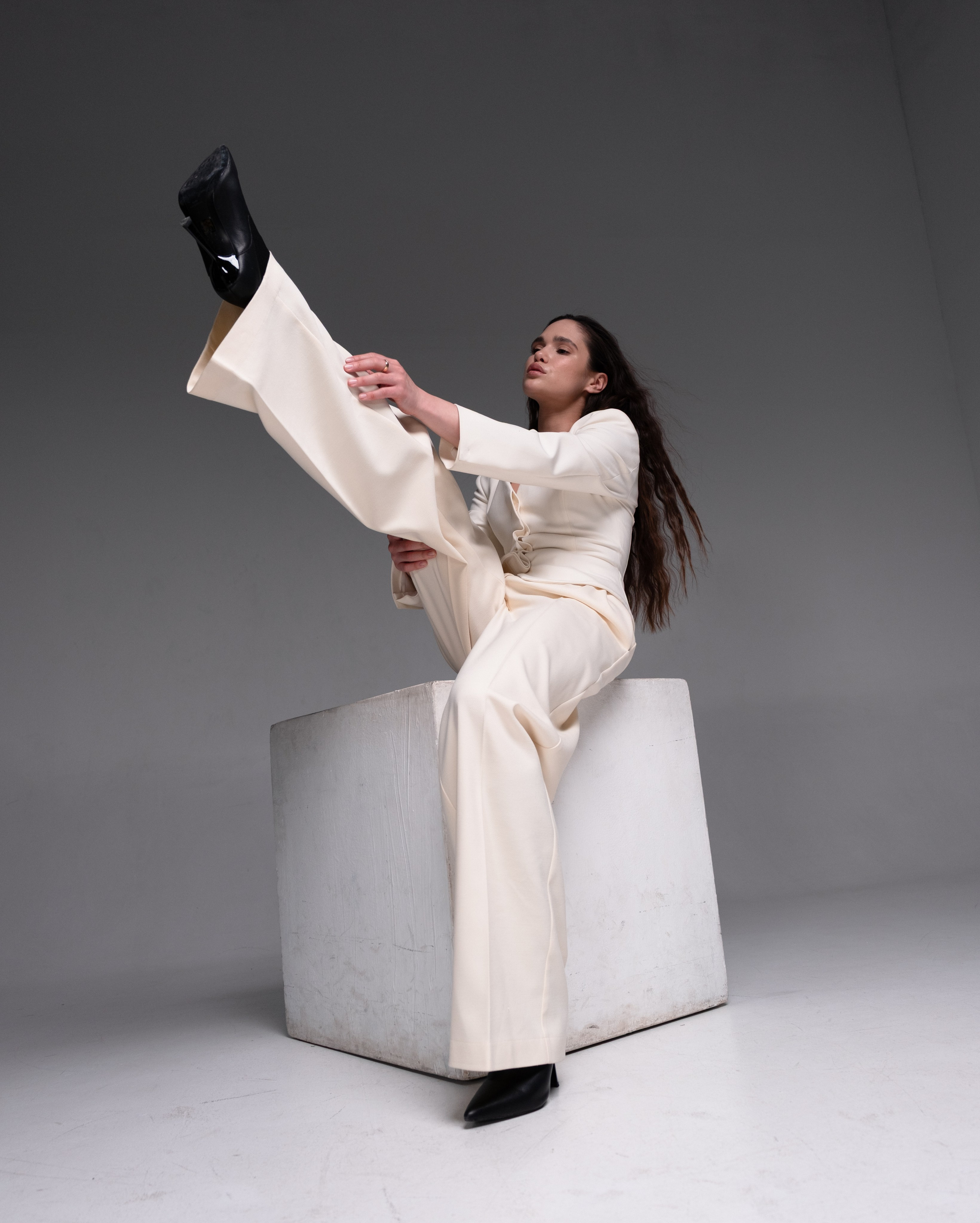 Фотосъемка в студии в стиле Вог. Фотограф и художник в Москве Евгения Нюнина