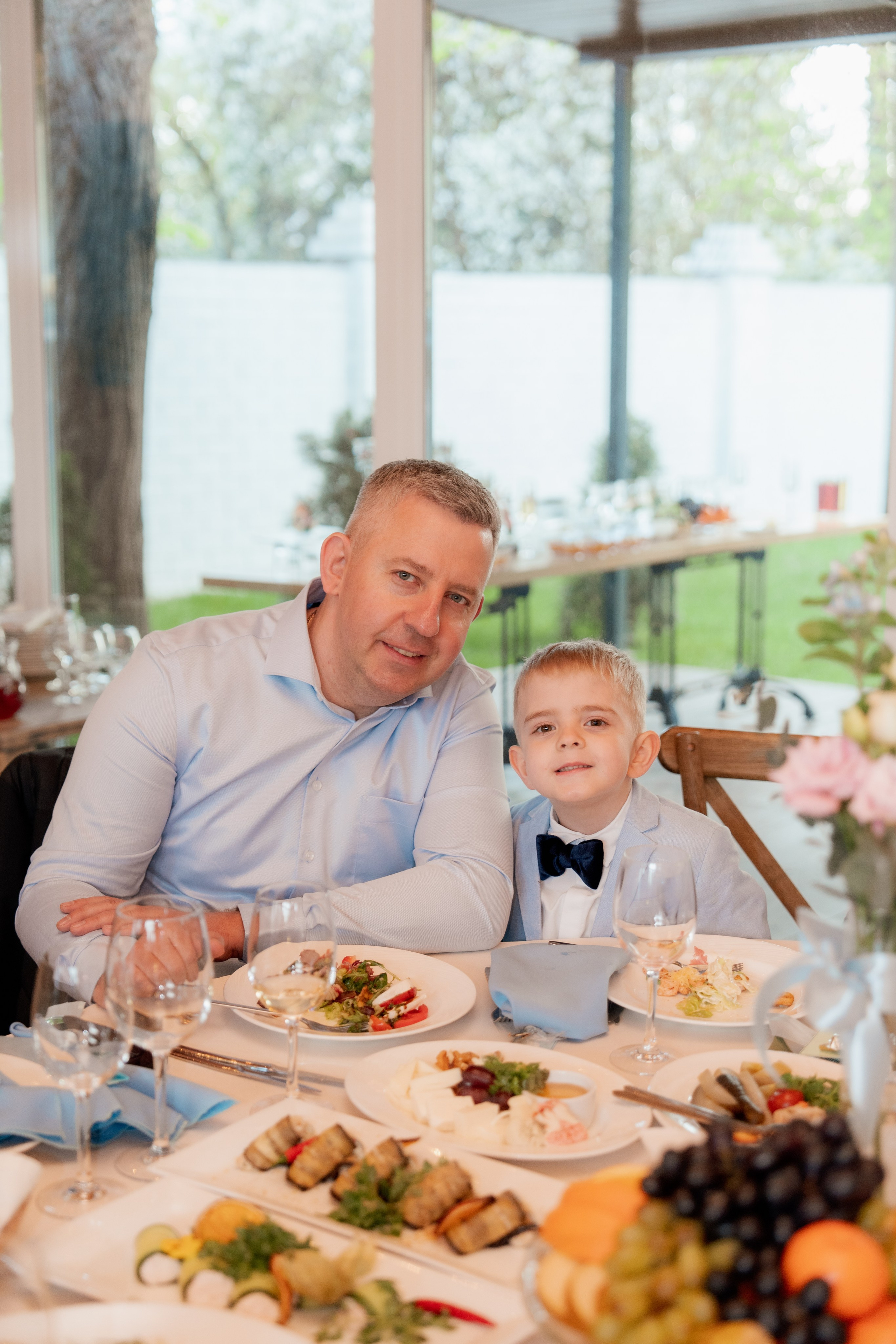 Алиса и Влад. Полный свадебный день (утро, усадьба, прогулка, выездная регистрация, банкет). Дата съемки 26.04.2025. Свадебный фотограф Москва