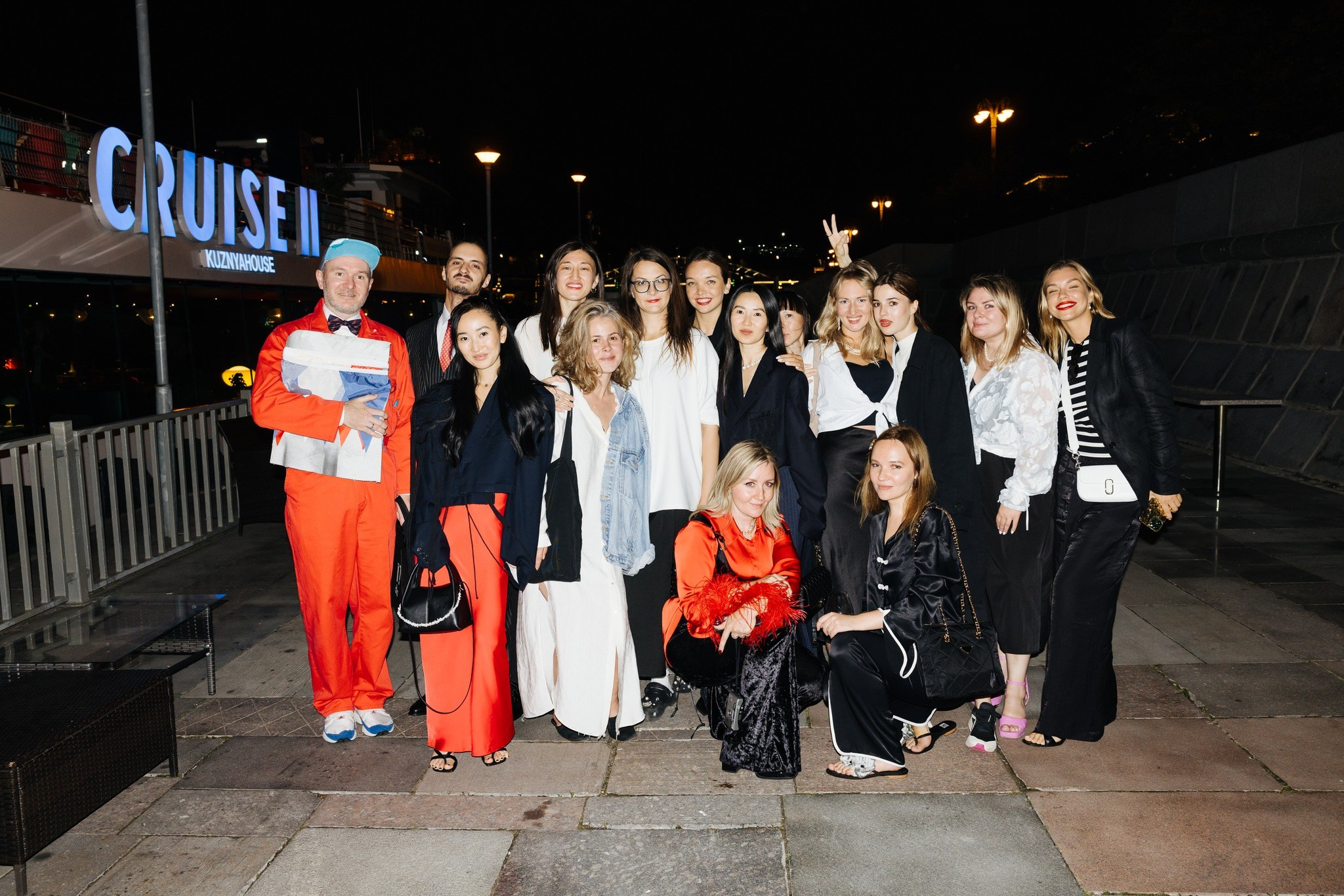 «Ламбаде» 15 лет! 17 августа 2024 Праздничный круиз / Часть 2. Фотоотчеты «Ламбада-маркета»