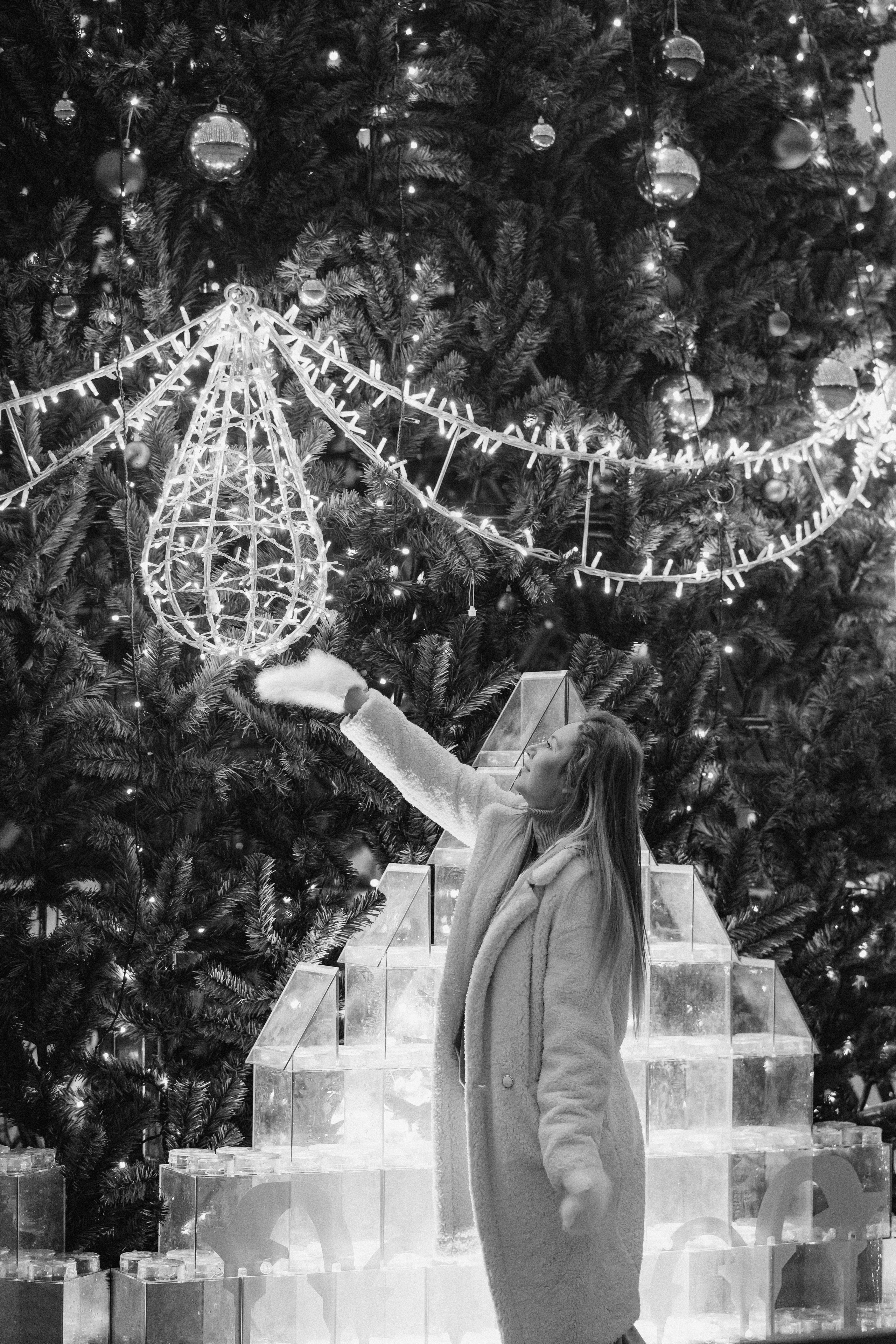 Елена | Вечерняя съёмка у ёлки. Фотограф Карина Шмулёва. Воронеж и область