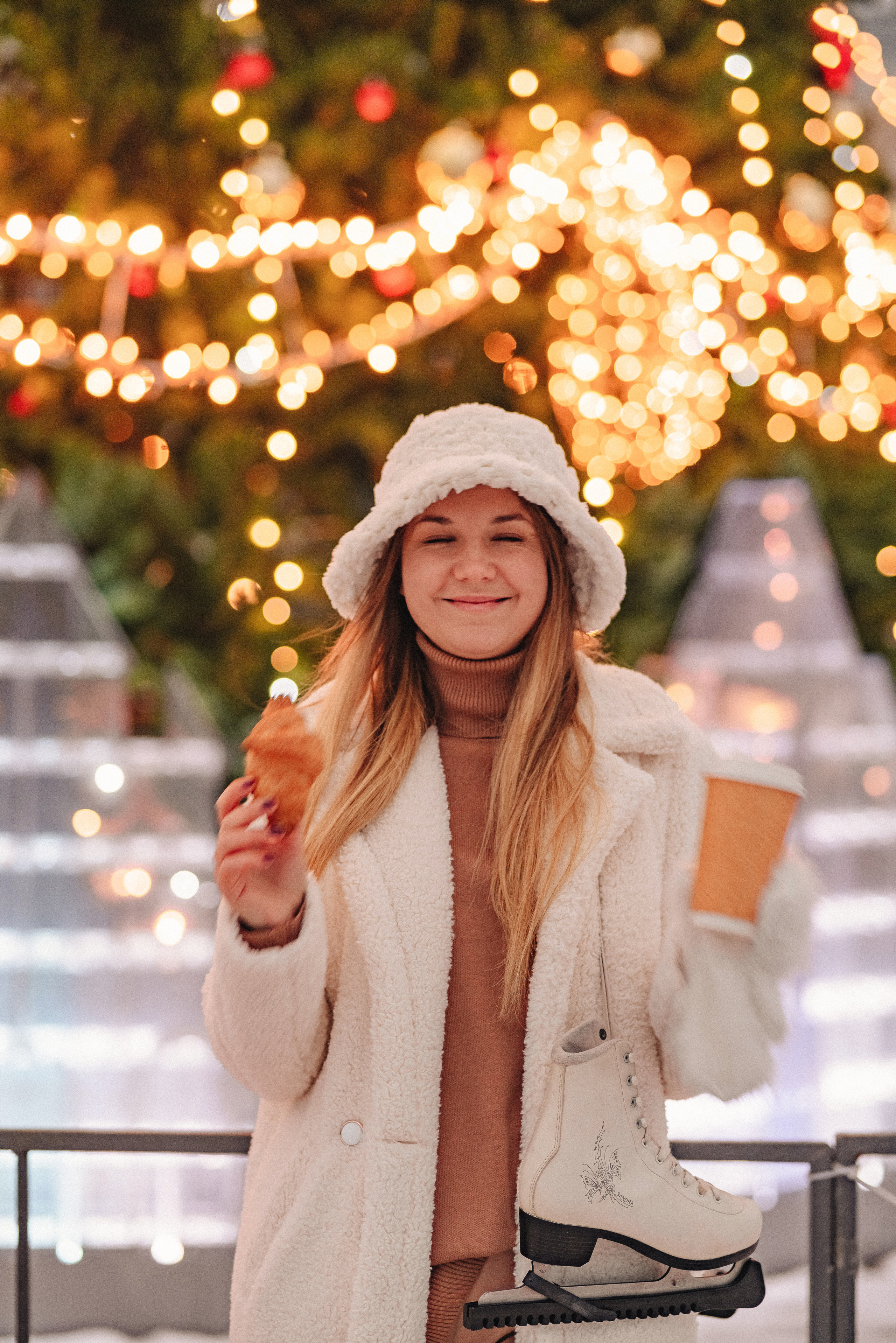 Елена | Вечерняя съёмка у ёлки. Фотограф Карина Шмулёва. Воронеж и область