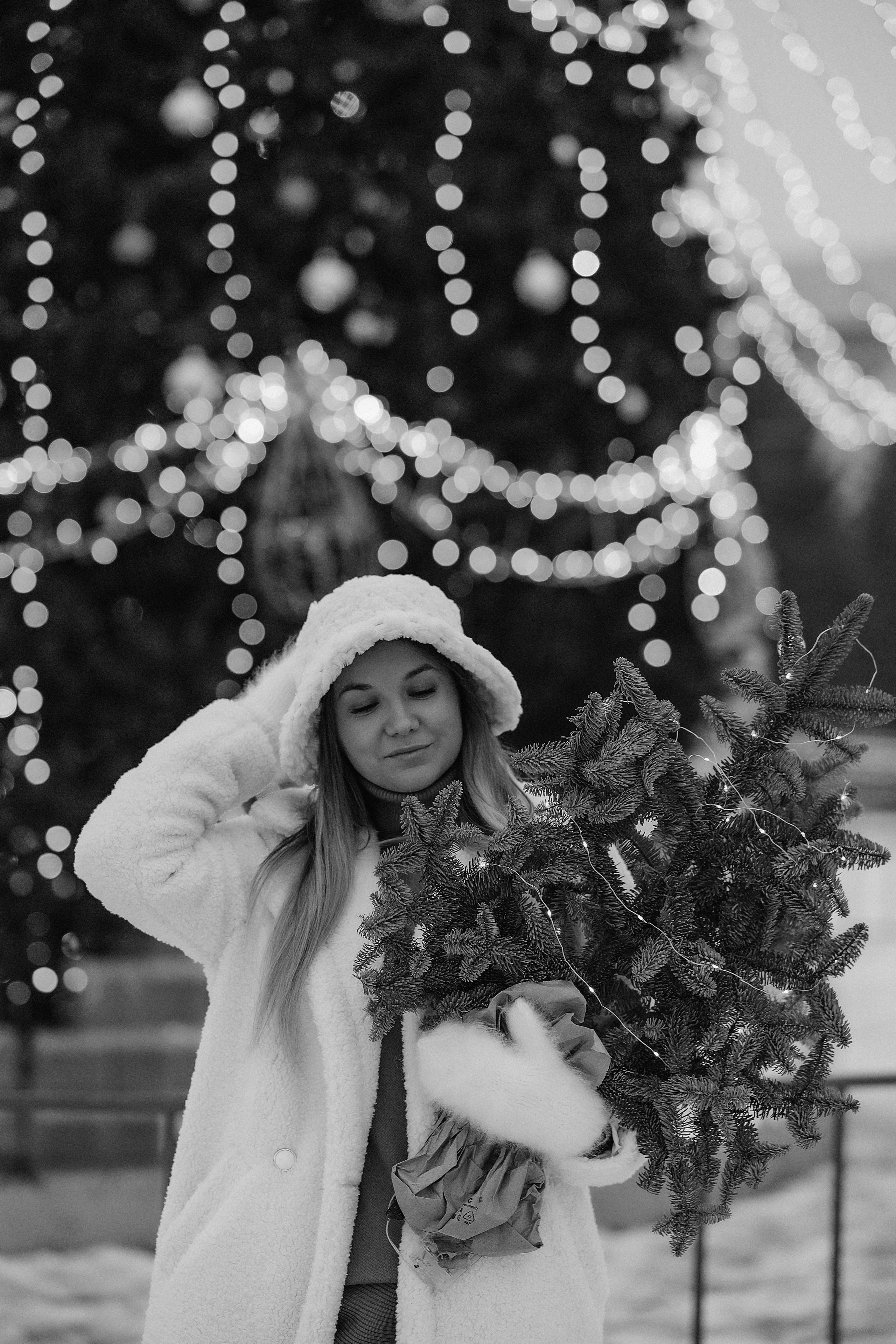 Елена | Вечерняя съёмка у ёлки. Фотограф Карина Шмулёва. Воронеж и область