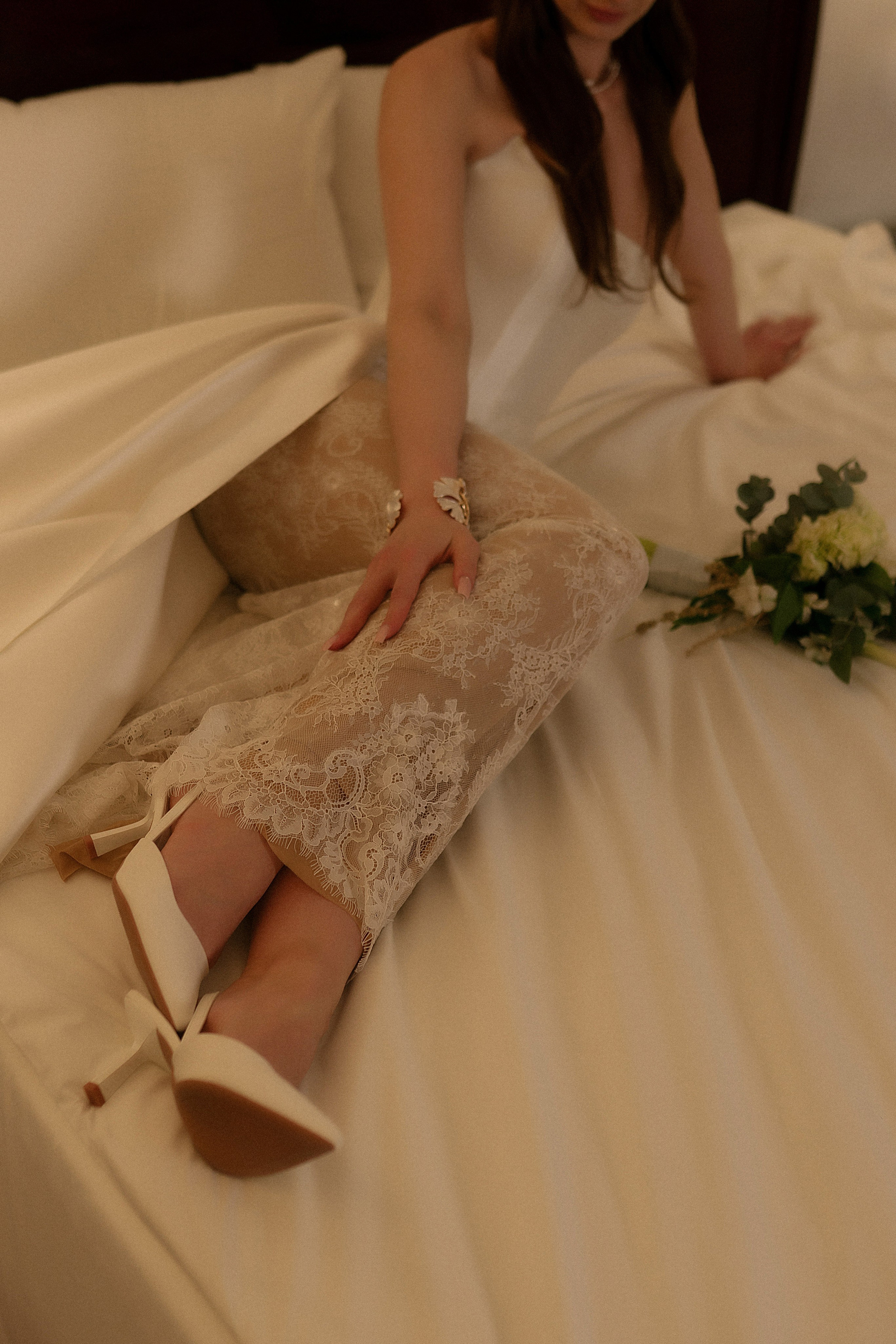 Утро жениха и невесты | Арина и Игорь в отеле Арт-бутик в Воронеже. Фотограф Карина Шмулёва. Воронеж и область