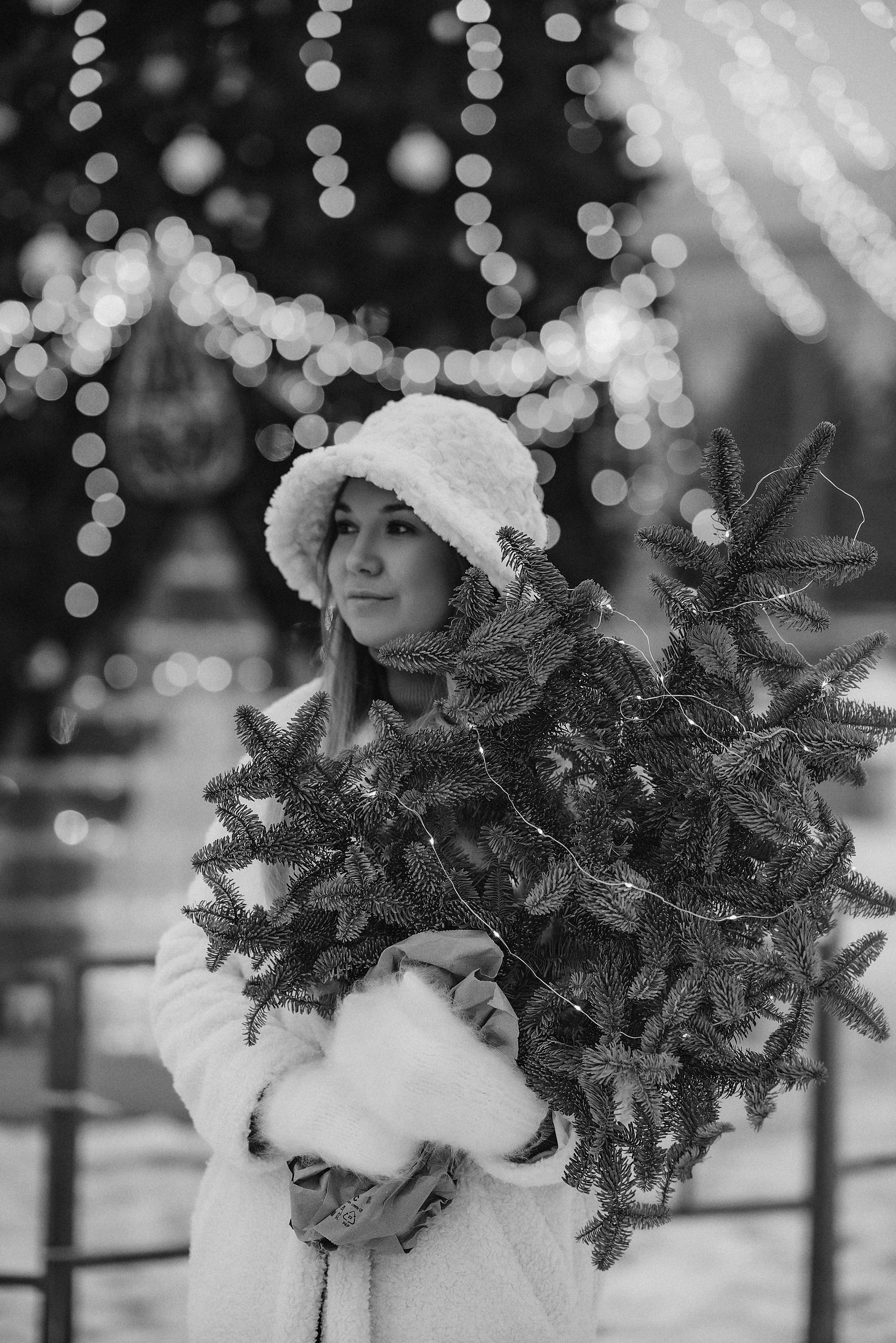 Елена | Вечерняя съёмка у ёлки. Фотограф Карина Шмулёва. Воронеж и область