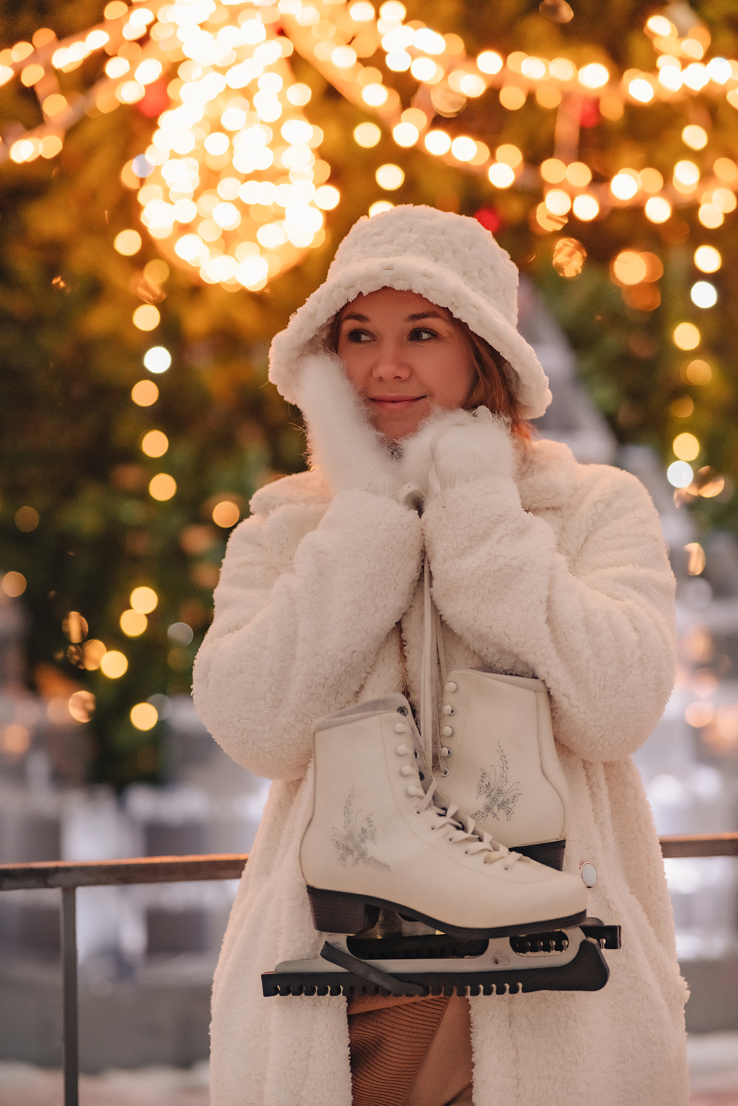 Елена | Вечерняя съёмка у ёлки. Фотограф Карина Шмулёва. Воронеж и область