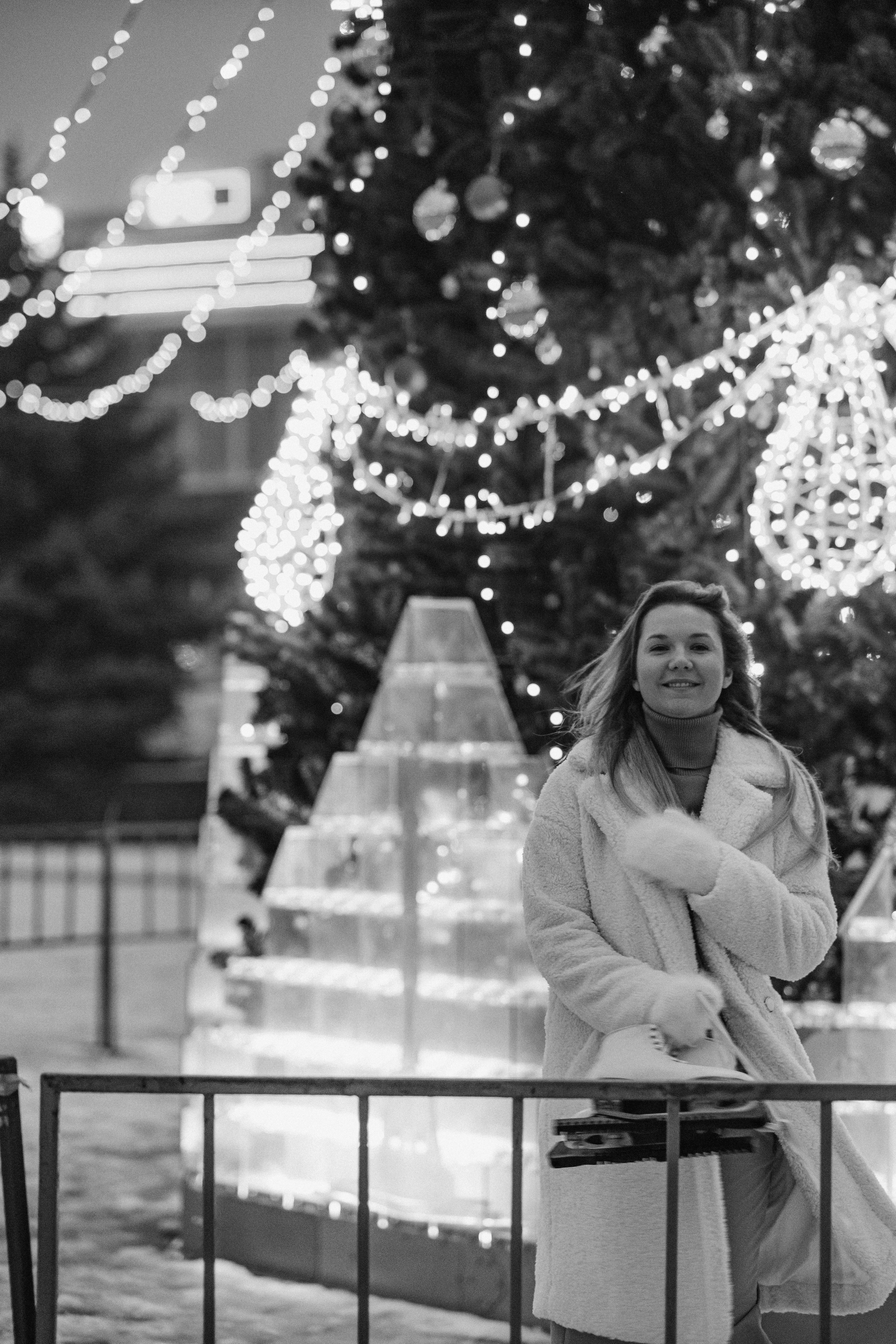 Елена | Вечерняя съёмка у ёлки. Фотограф Карина Шмулёва. Воронеж и область