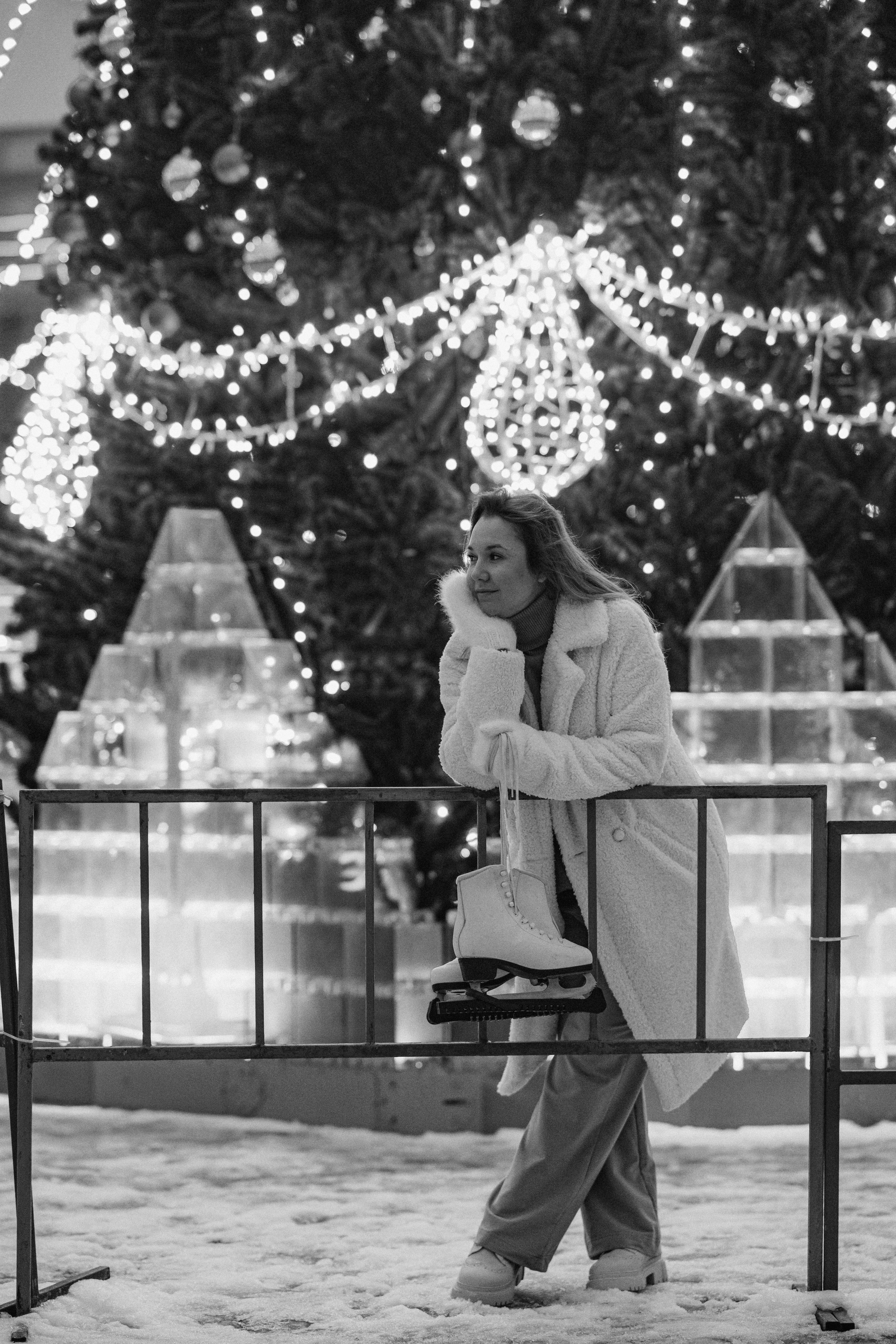 Елена | Вечерняя съёмка у ёлки. Фотограф Карина Шмулёва. Воронеж и область