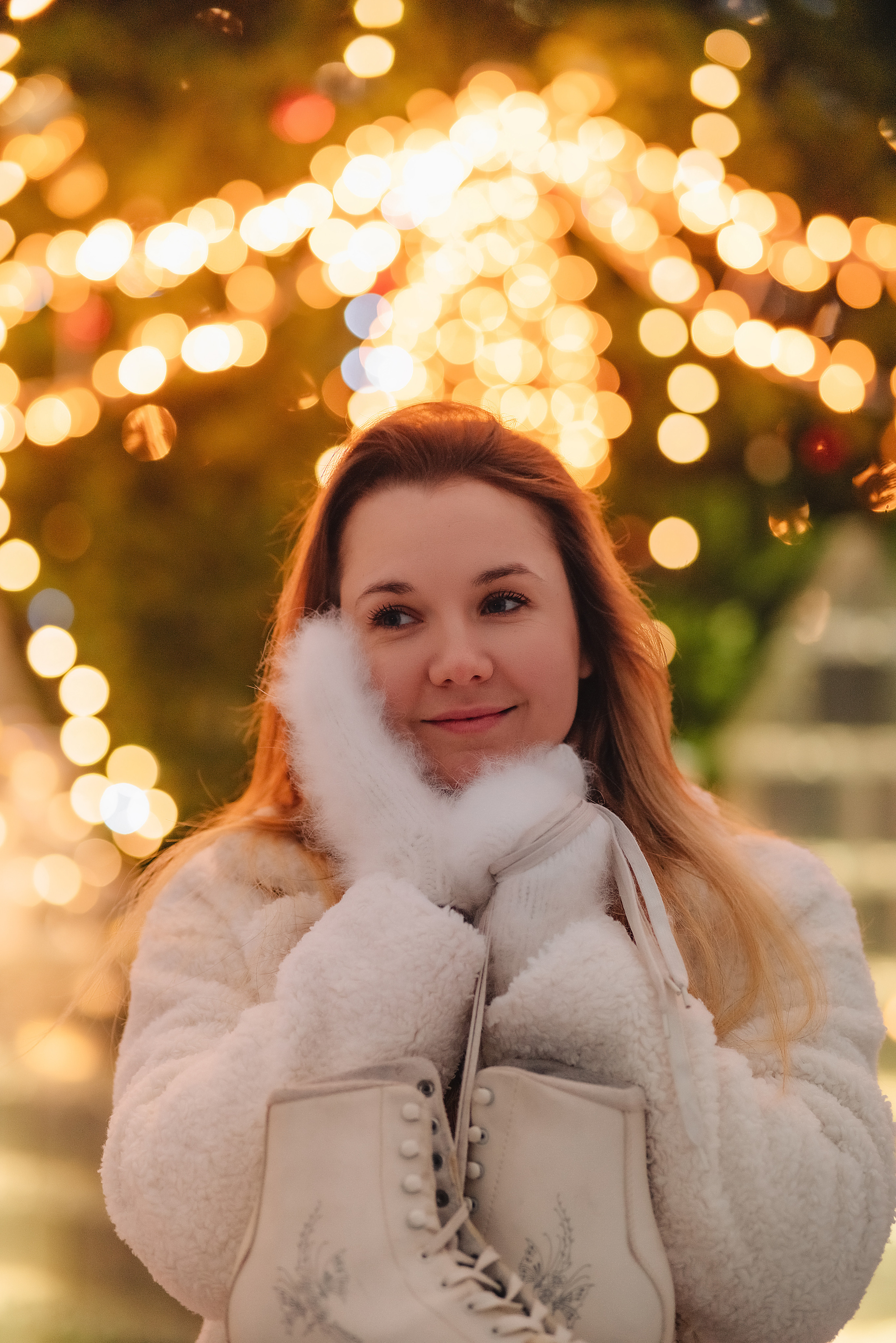 Елена | Вечерняя съёмка у ёлки. Фотограф Карина Шмулёва. Воронеж и область