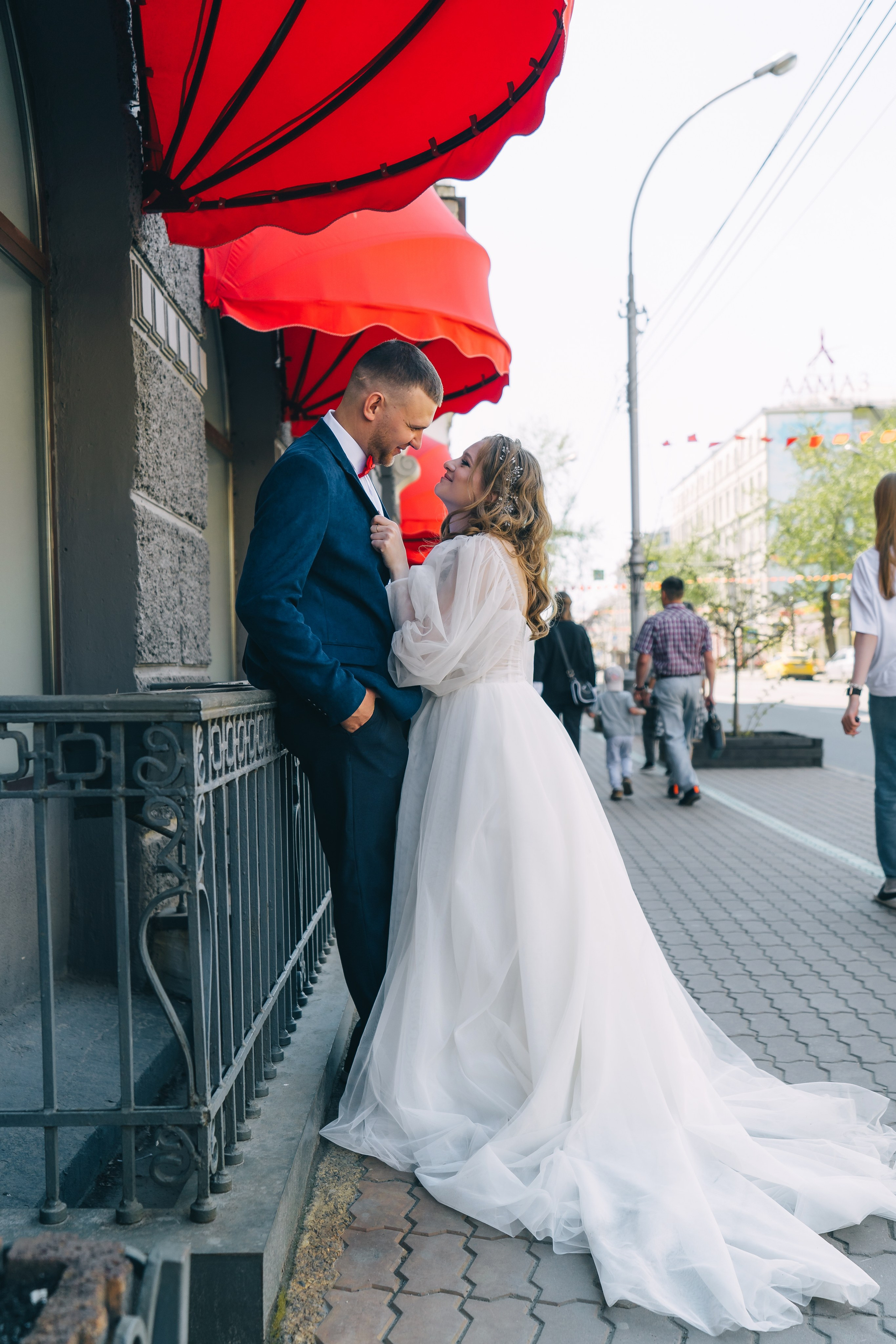 Красный кабриолет. Фотограф Ангарск Иркутск Ксения Король