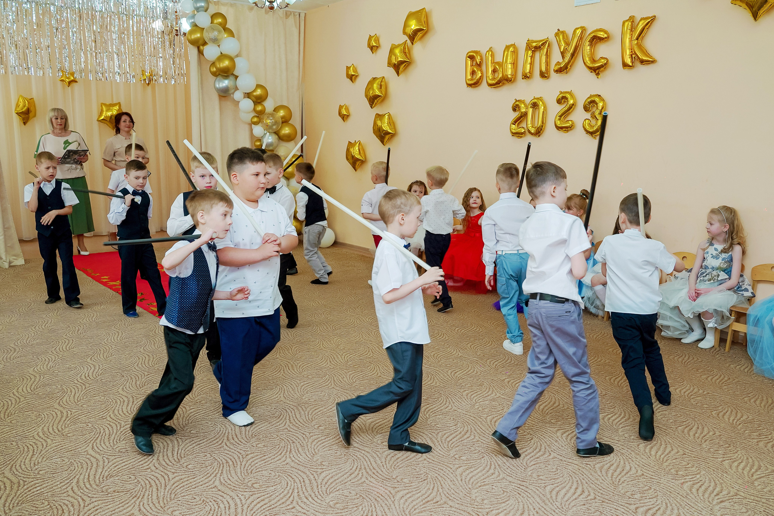 Фотосъемка видеосъёмка фотограф видеооператор новогодних утренников  в. Фотограф, видеооператор Нина Коршунова