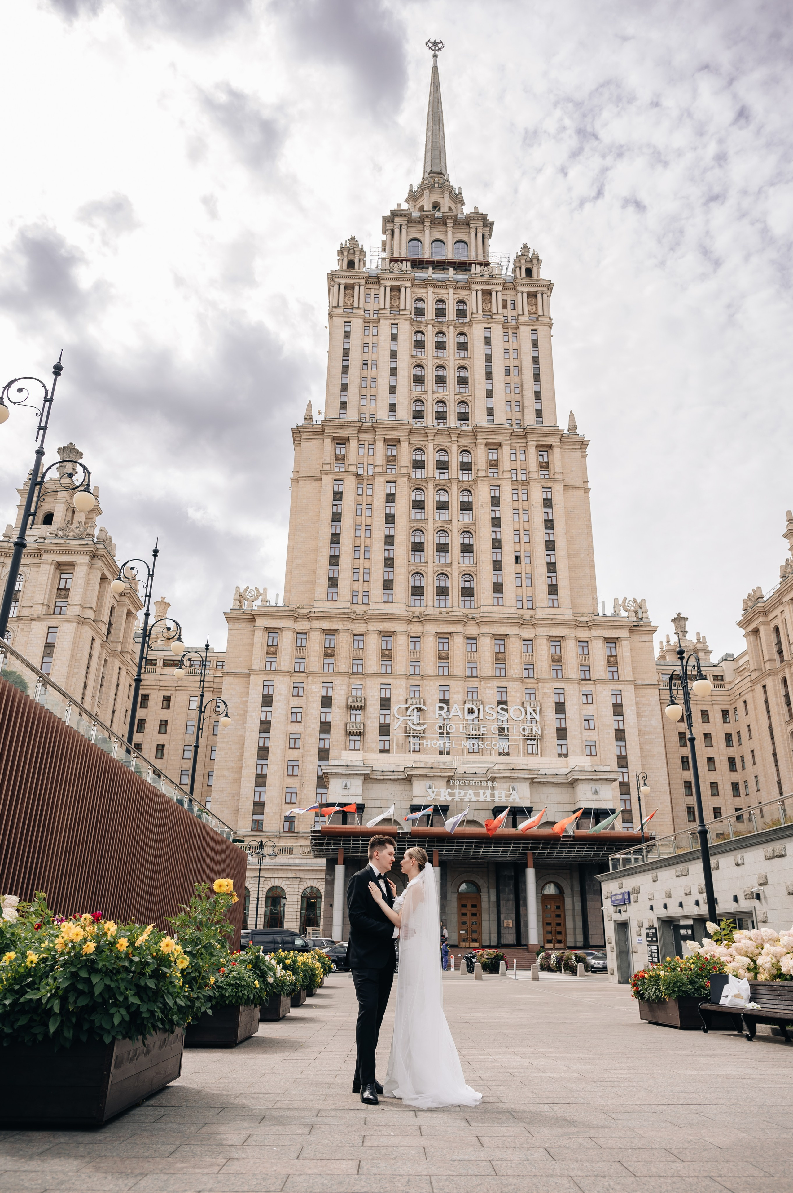 П&А | Гостиница «Украина», ГУМ и Таганский ЗАГС. Портретный фотограф Москва Светлана Кашура