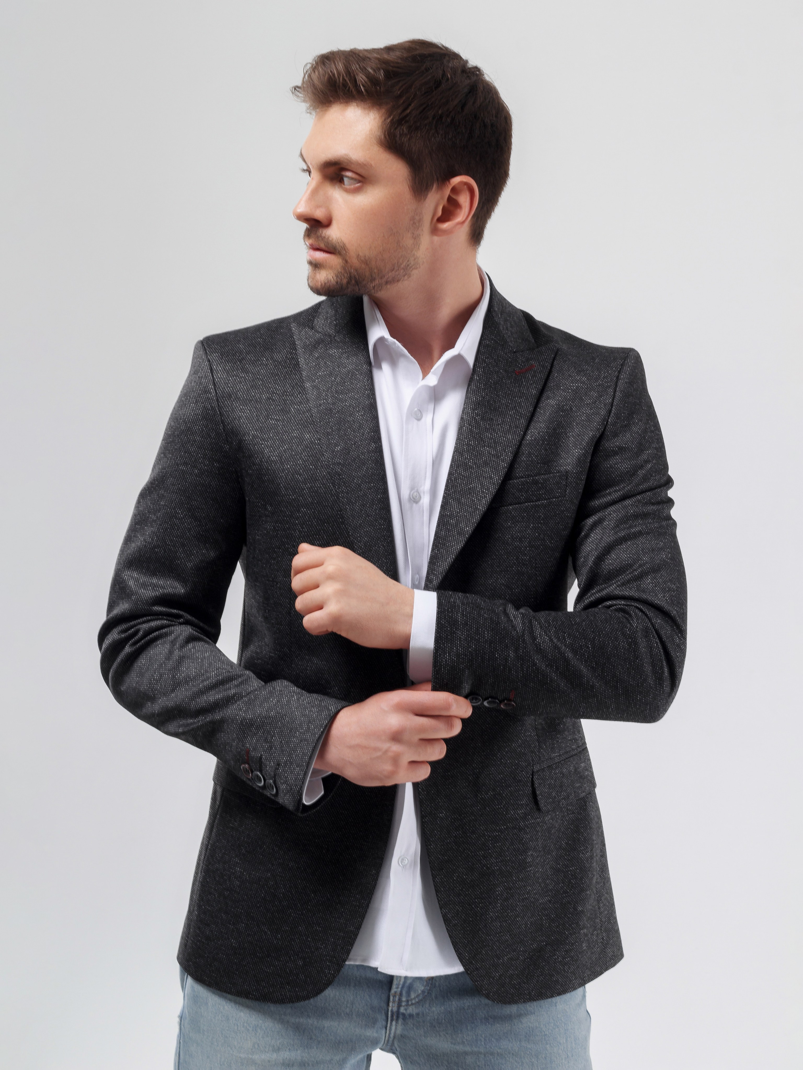 Денис. Фото для маркетплейсов в самых сочных локациях города Сочи