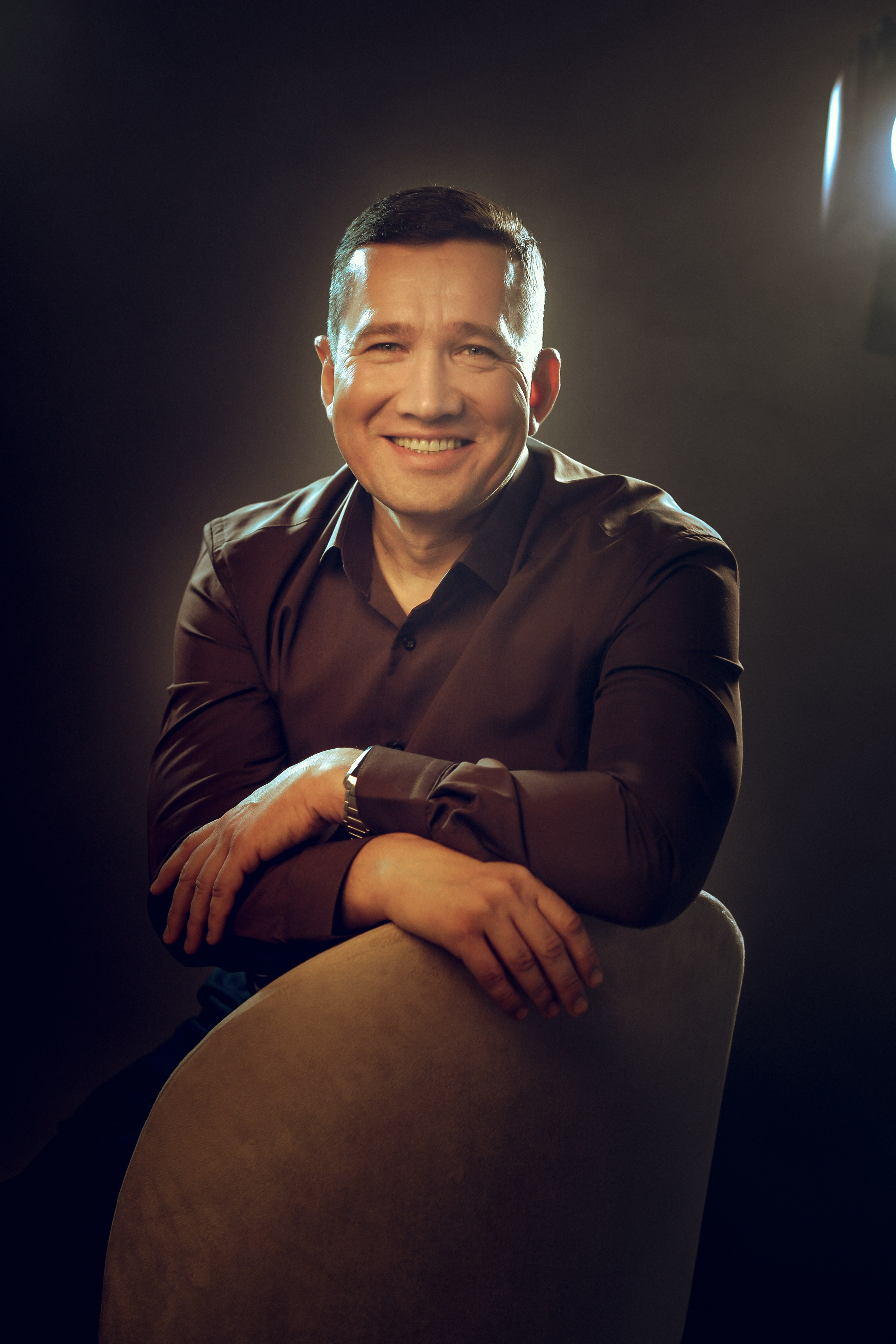 МУЖСКОЙ ПОРТРЕТ. Фотограф Юлия Антушева