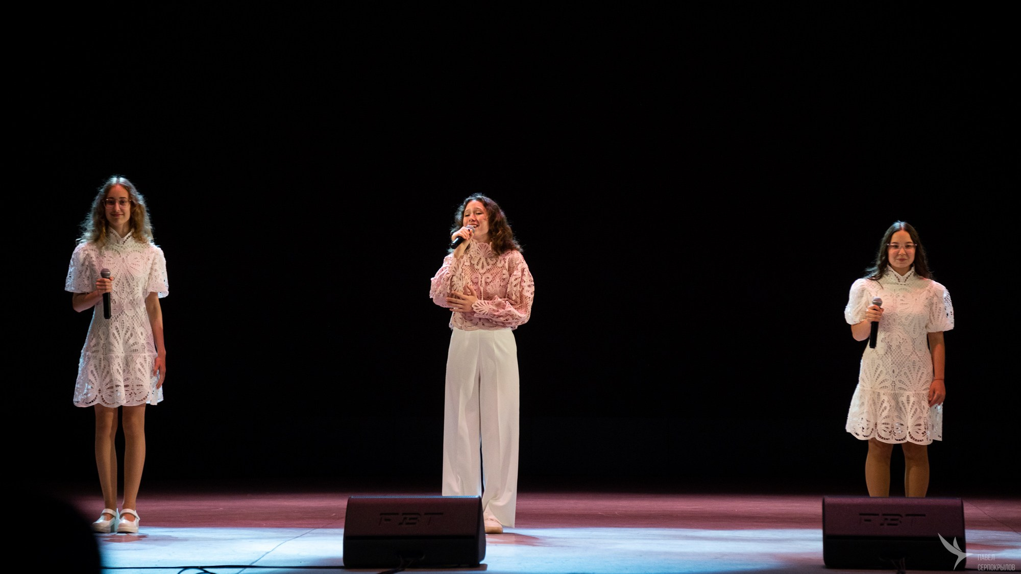 Сольный концерт хореографического ансамбля Аллегро «Сквозь тернии к звездам». Репортажный фотограф в Казани Павел Серпокрылов