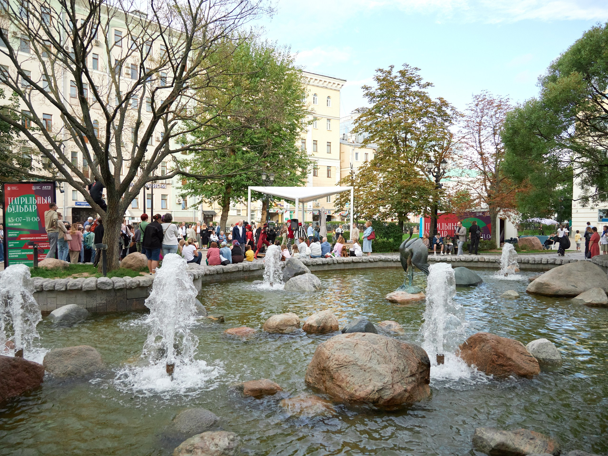 Фестиваль: Театральный бульвар 2024. Предметный и контентный фотограф в Москве Курочкина Оксана