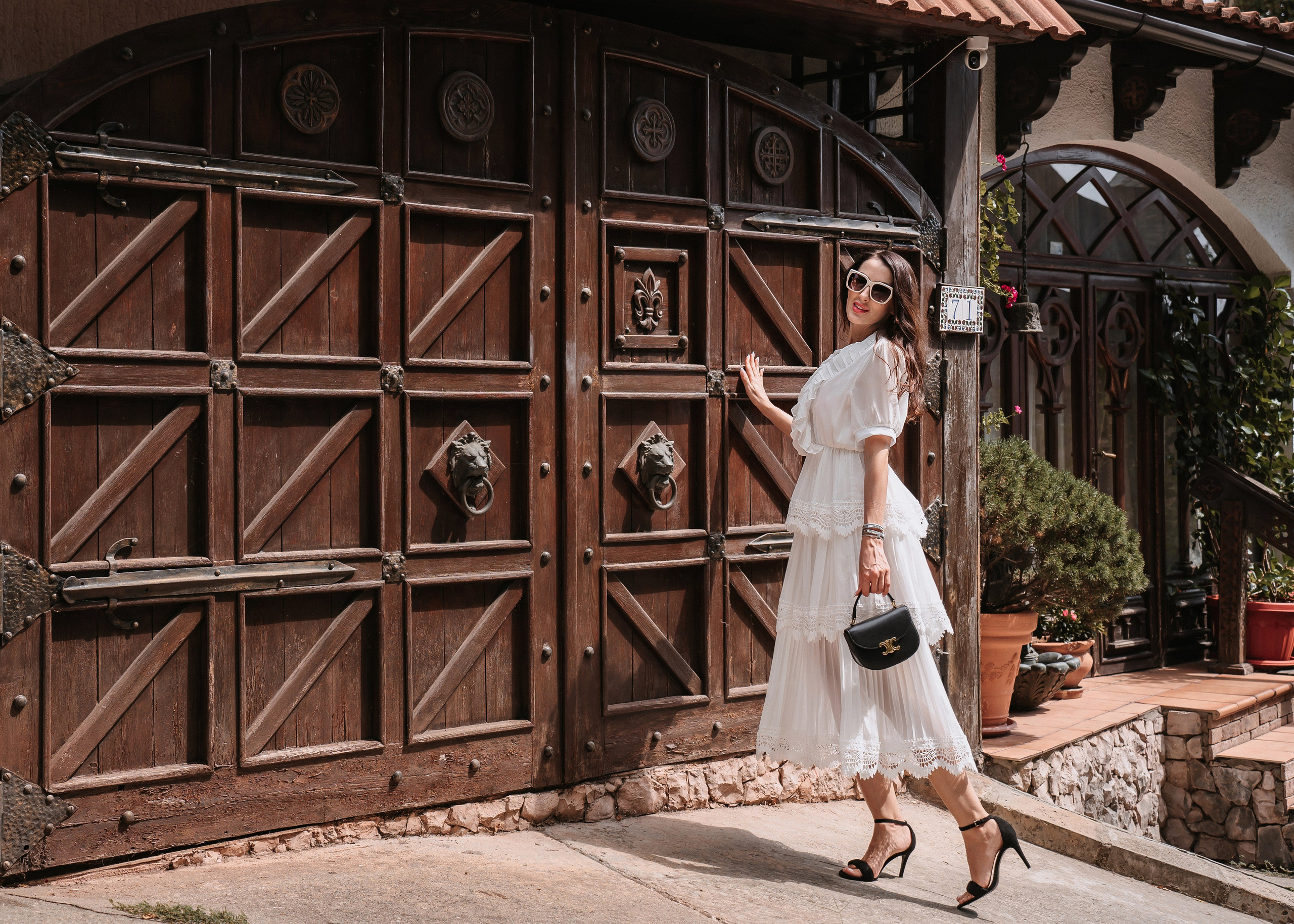 Место для фотосессии в Сочи, Адлере. Красивые свадебные фотосессии. Алина Бернд — свадебный и индивидуальный фотограф в Сочи и Адлере