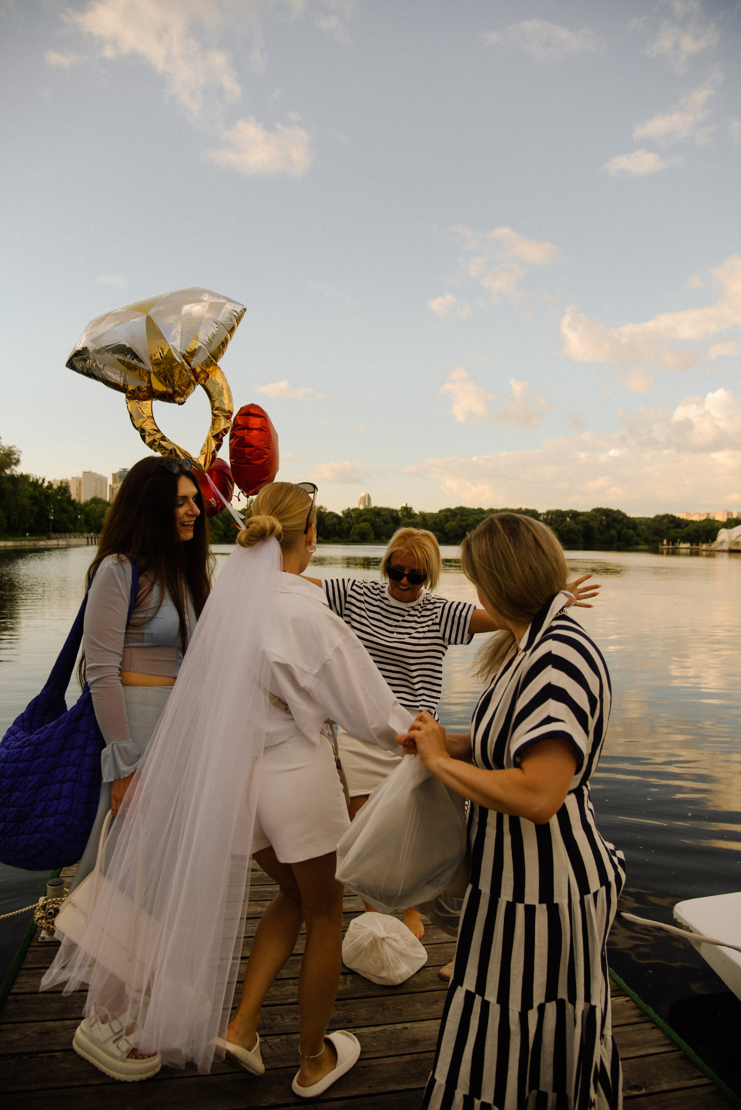 Девичник на яхте. Фотограф Лола Волна, город Москва