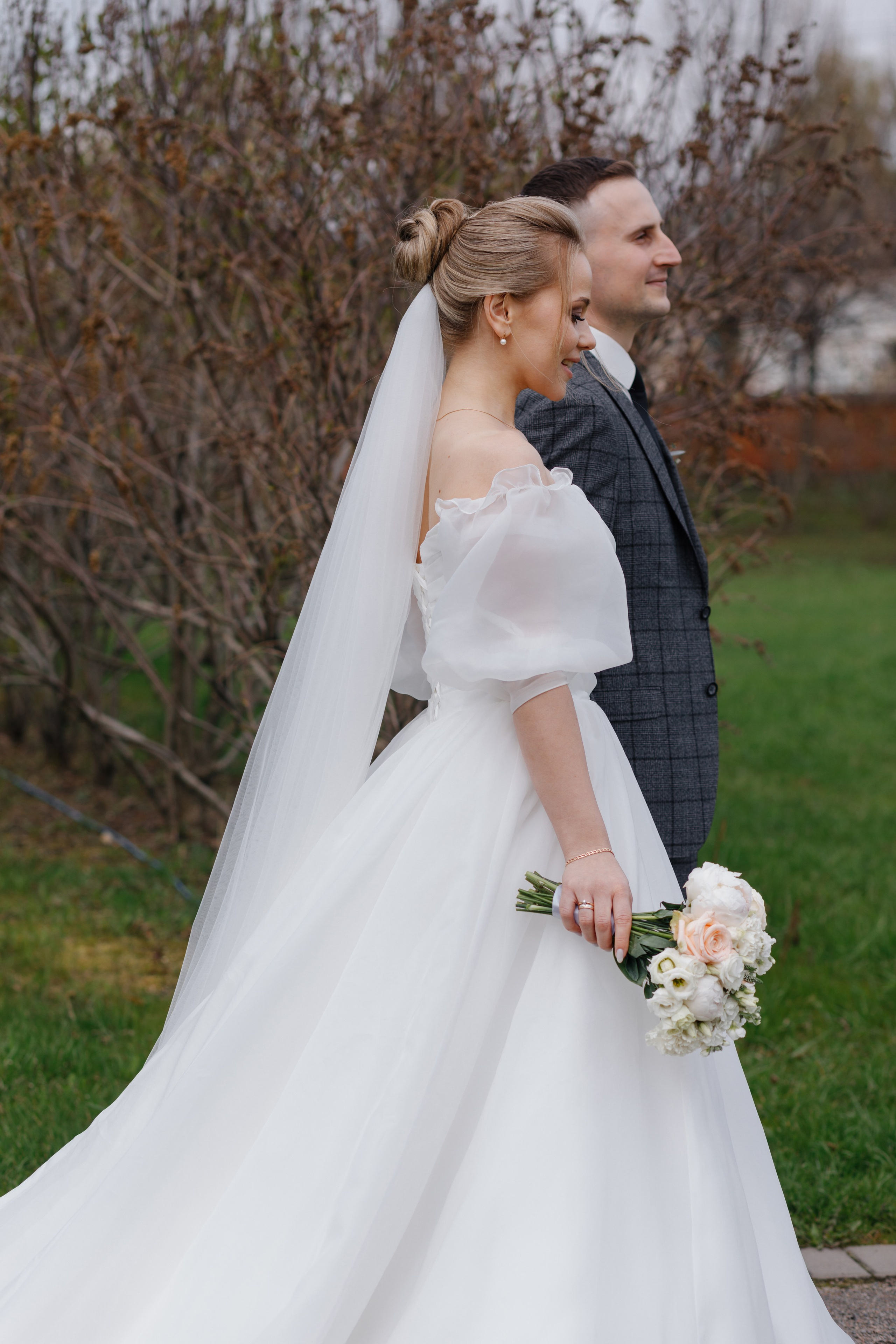 Апрельская история. Главная