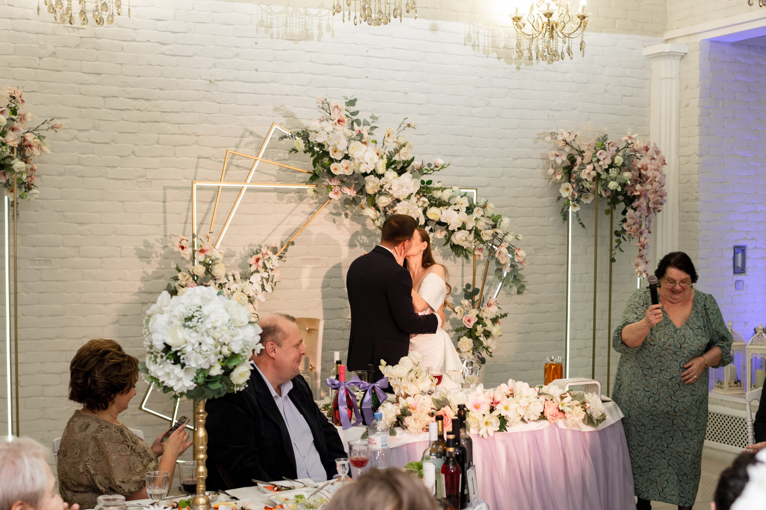 Свадьба в Петербурге в сентябре. Свадебный фотограф Кирилл Белый