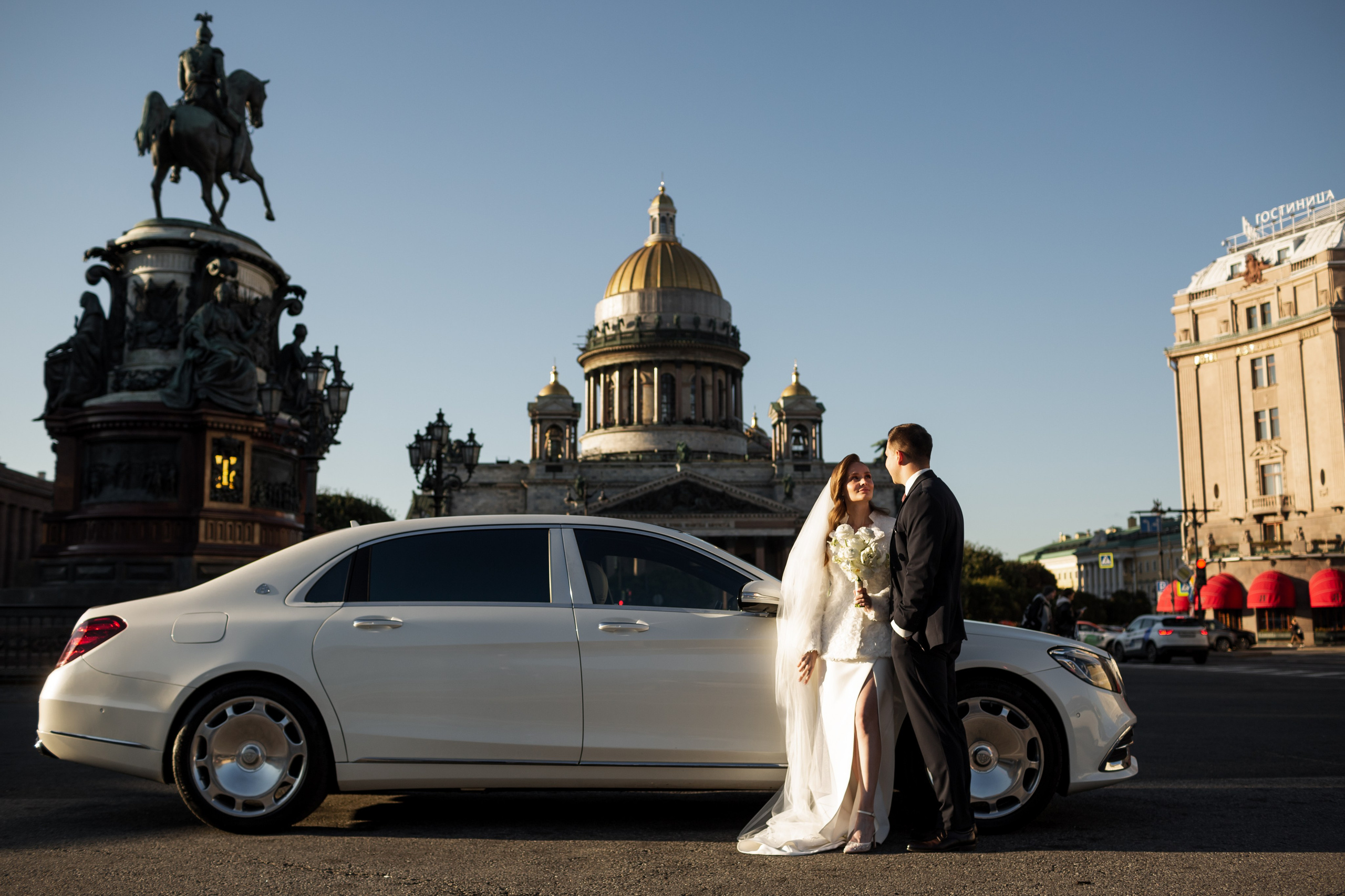 Свадьба в Петербурге в сентябре. Свадебный фотограф Кирилл Белый