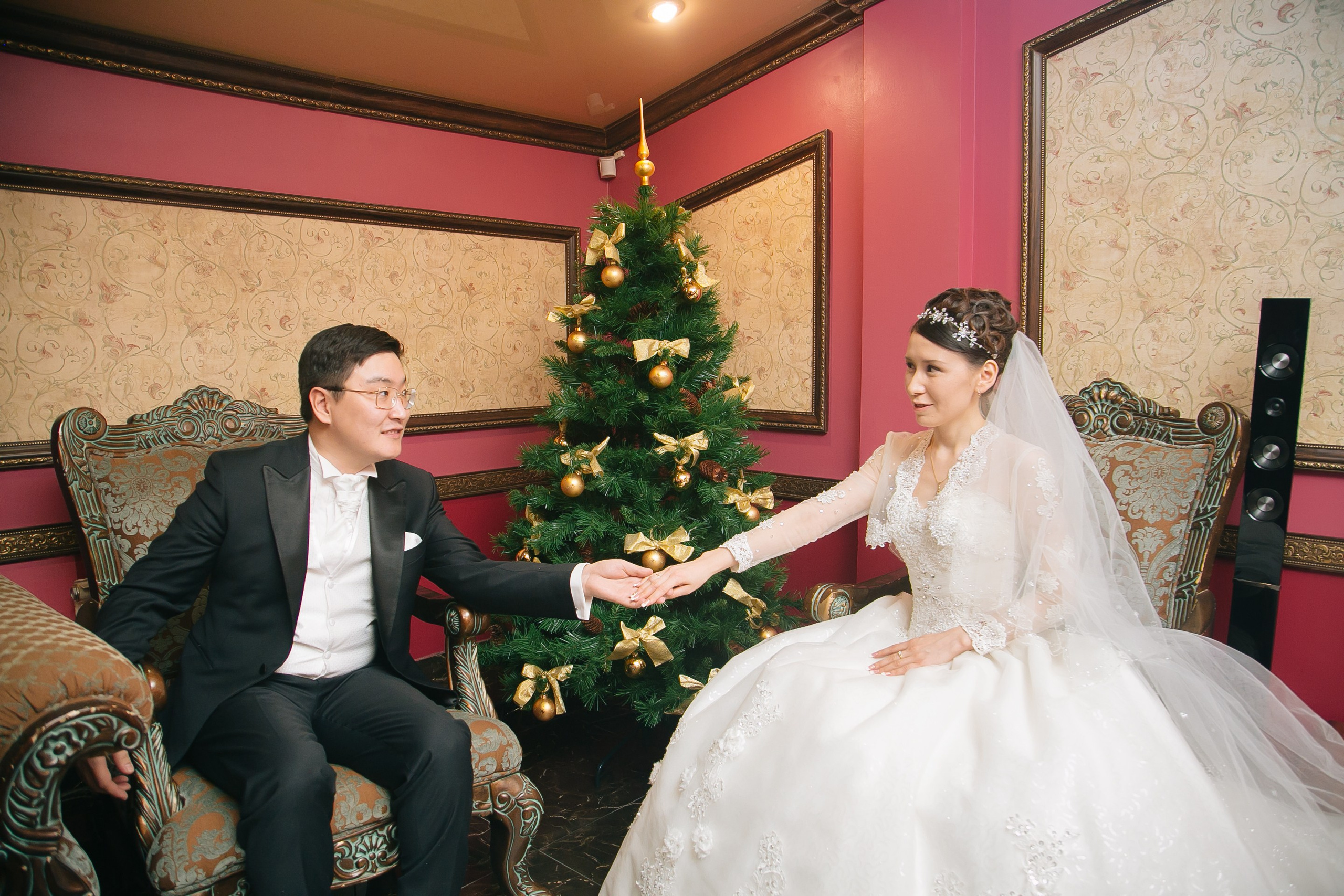 Зимнее свадебное фото. Фотограф Надежда Куин, Якутск