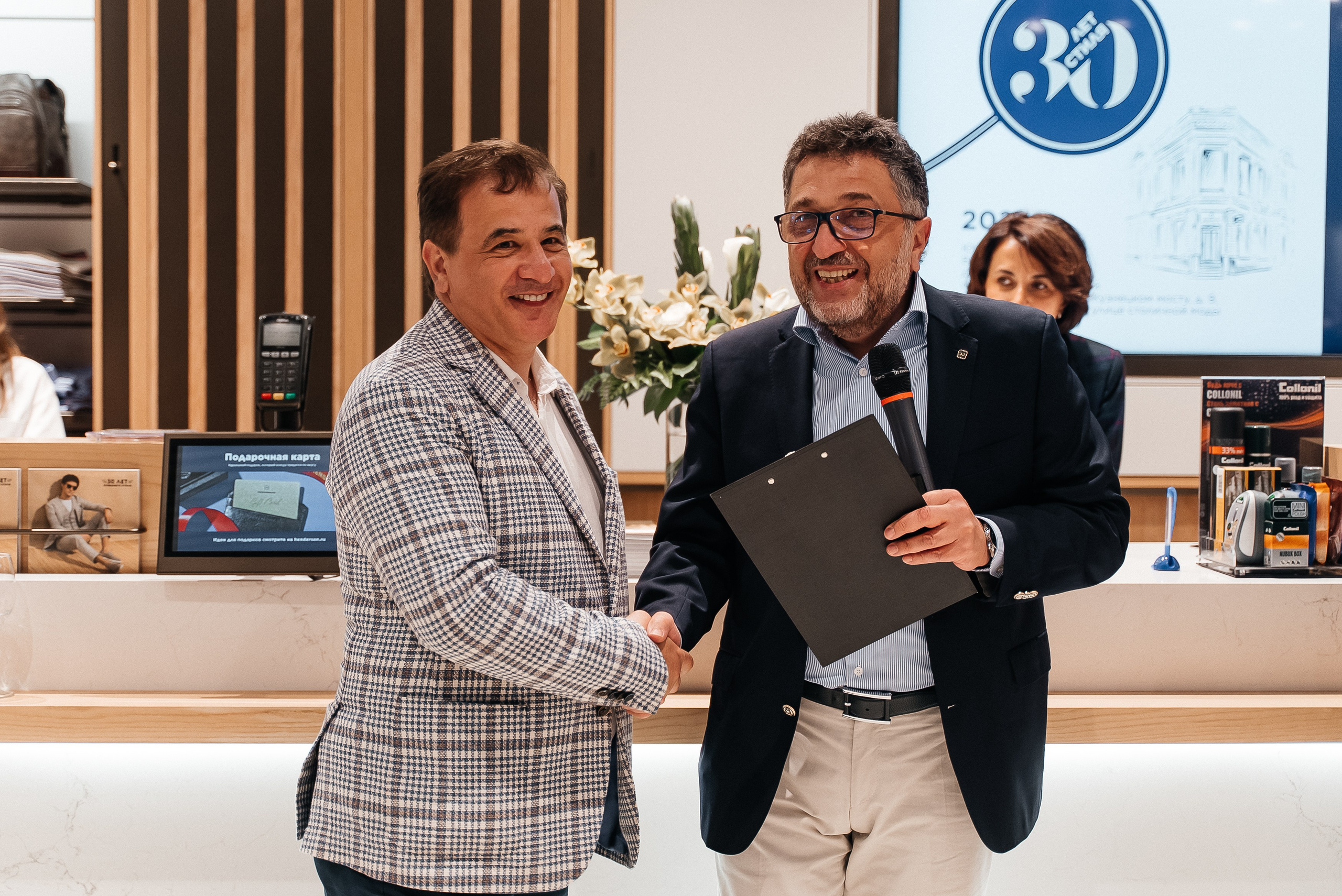 Henderson. Павел Краснов — Свадебный и репортажный фотограф в Москве